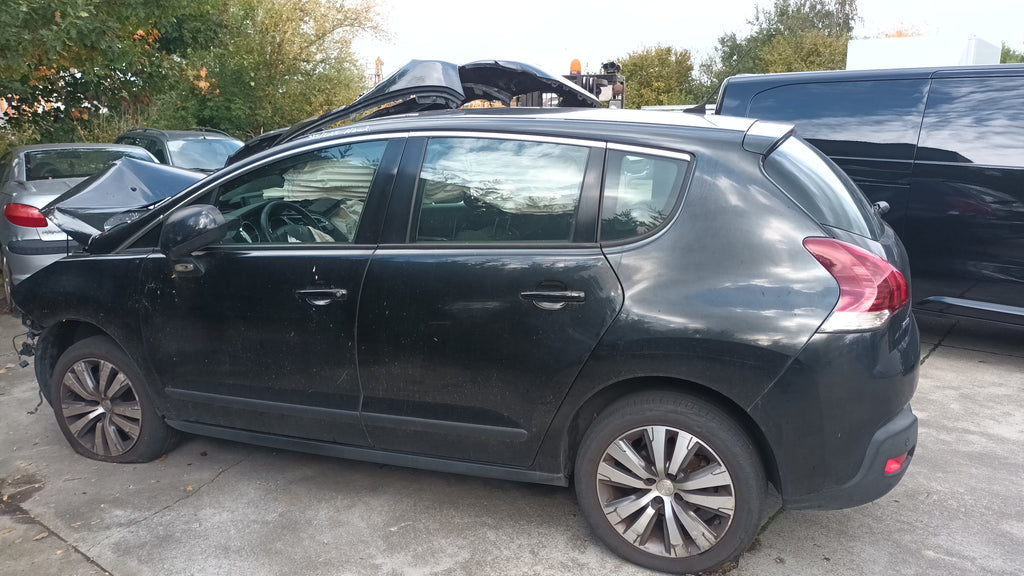 PEUGEOT 3008 T84