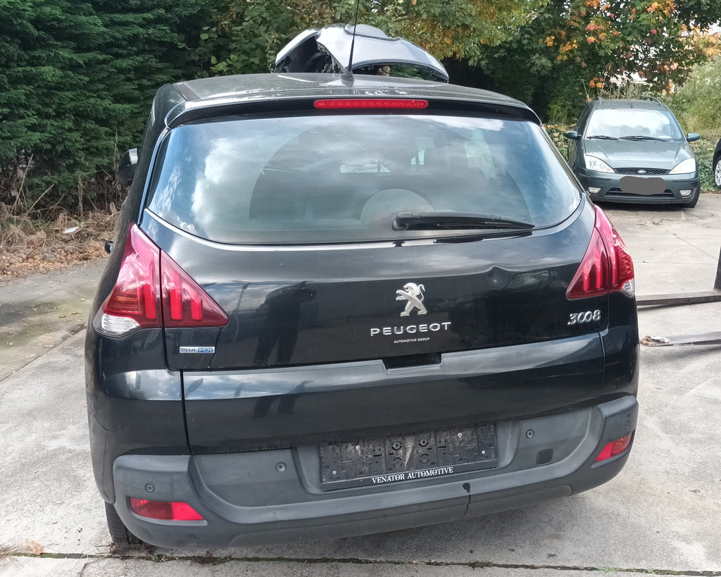 PEUGEOT 3008 T84