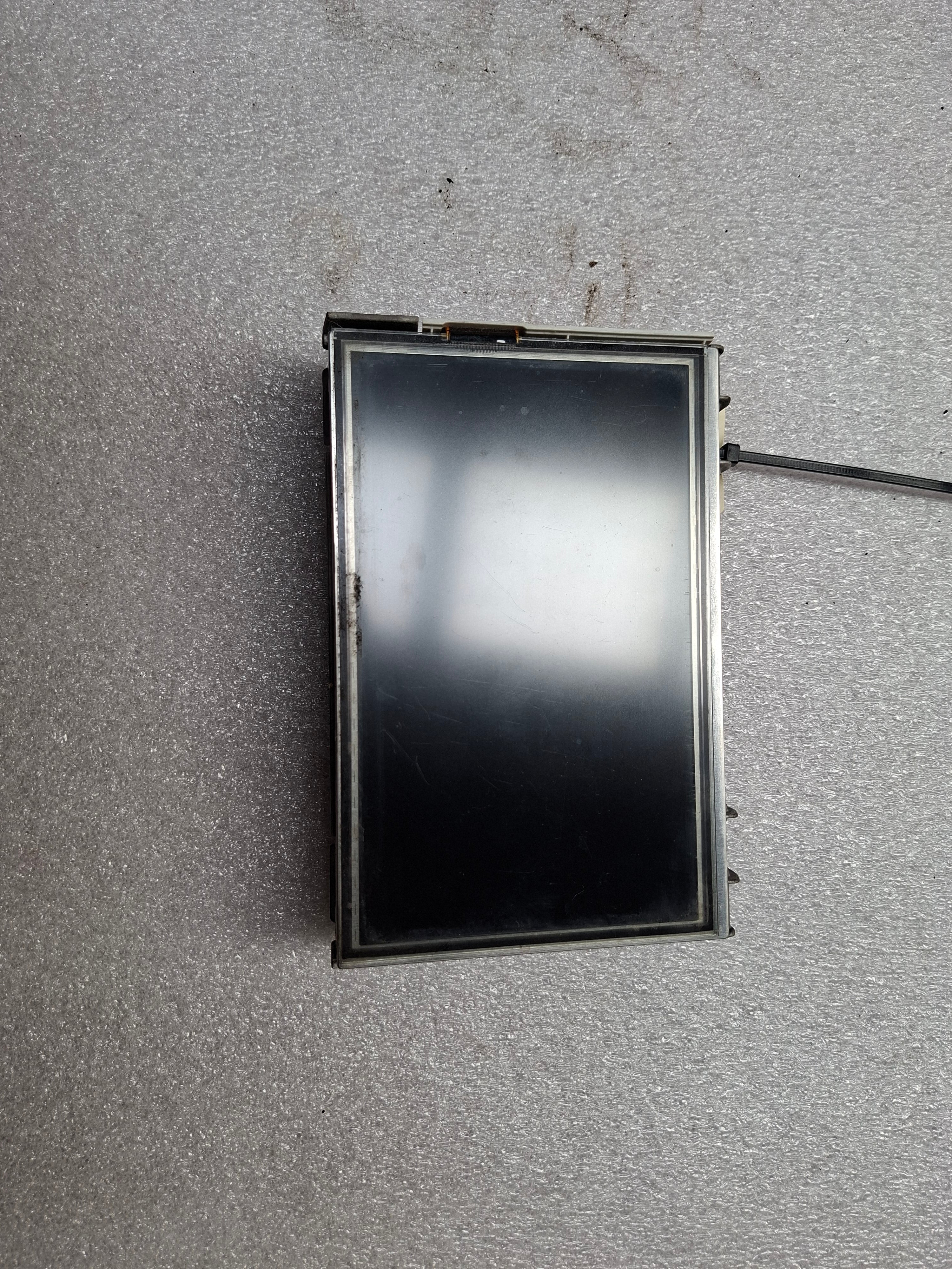 Origineel tweedehands multischerm Peugeot 208 Fase 1 - boordcomputer display - OEM (98 316 424 80)