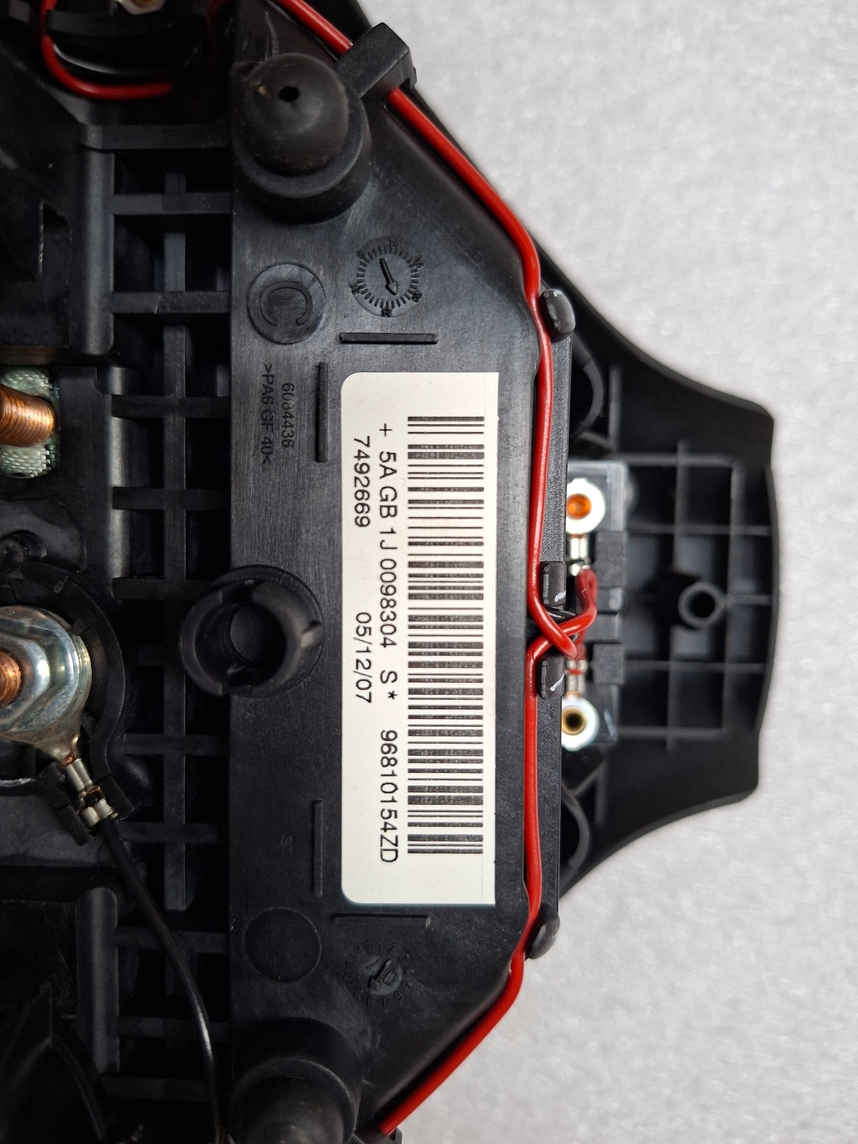 Originele tweedehands stuurairbag Peugeot 308 T7 - geïntegreerd in stuurwiel - OEM (4112 LA)
