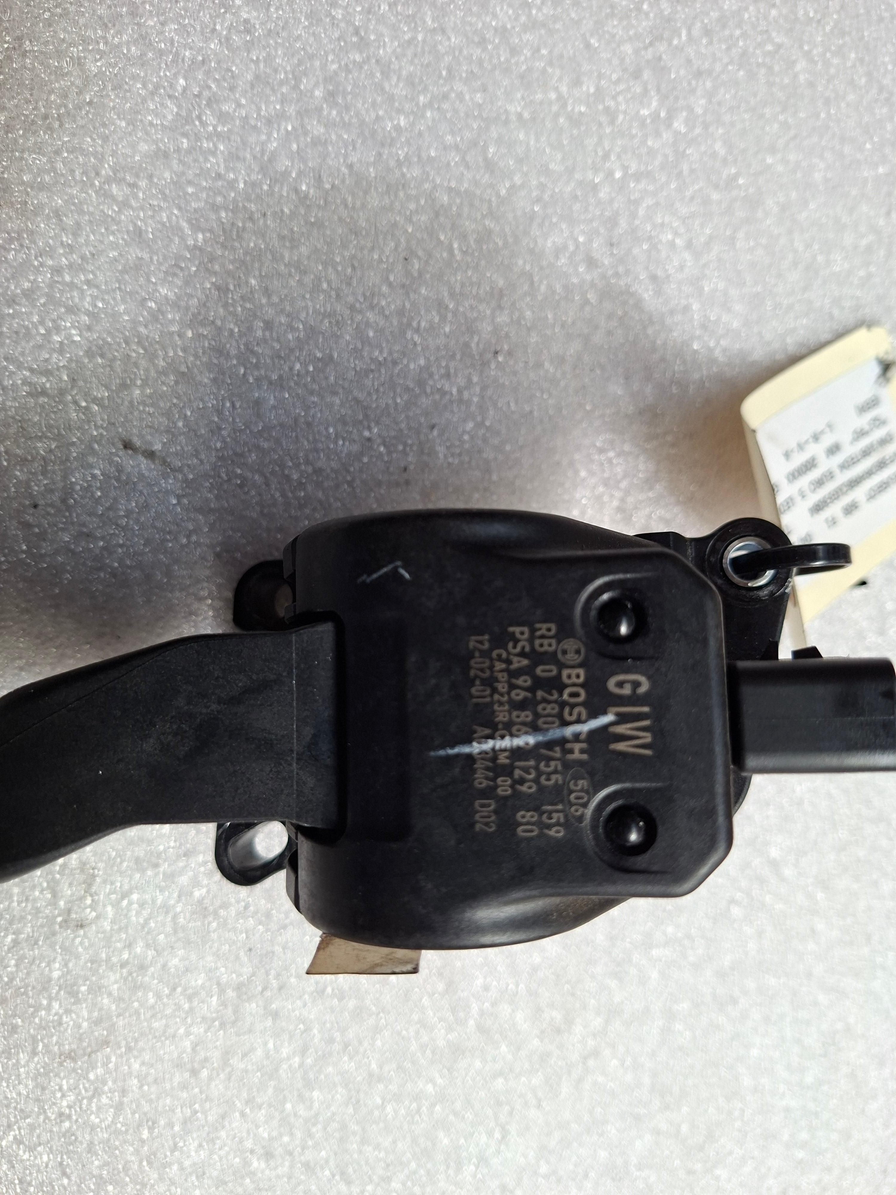 Tweedehands origineel gaspedaal Peugeot 508 Fase 1 berline – OEM 1601 EP