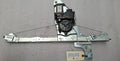 Tweedehands origineel raammechanisme rechtsvoor van een Peugeot 508 Fase 1 berline, OEM 9221 GT / 98 060 868 80.