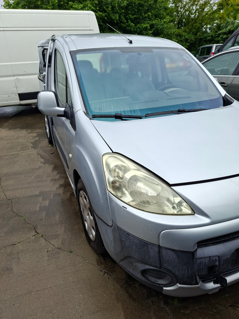 PEUGEOT PARTNER B9