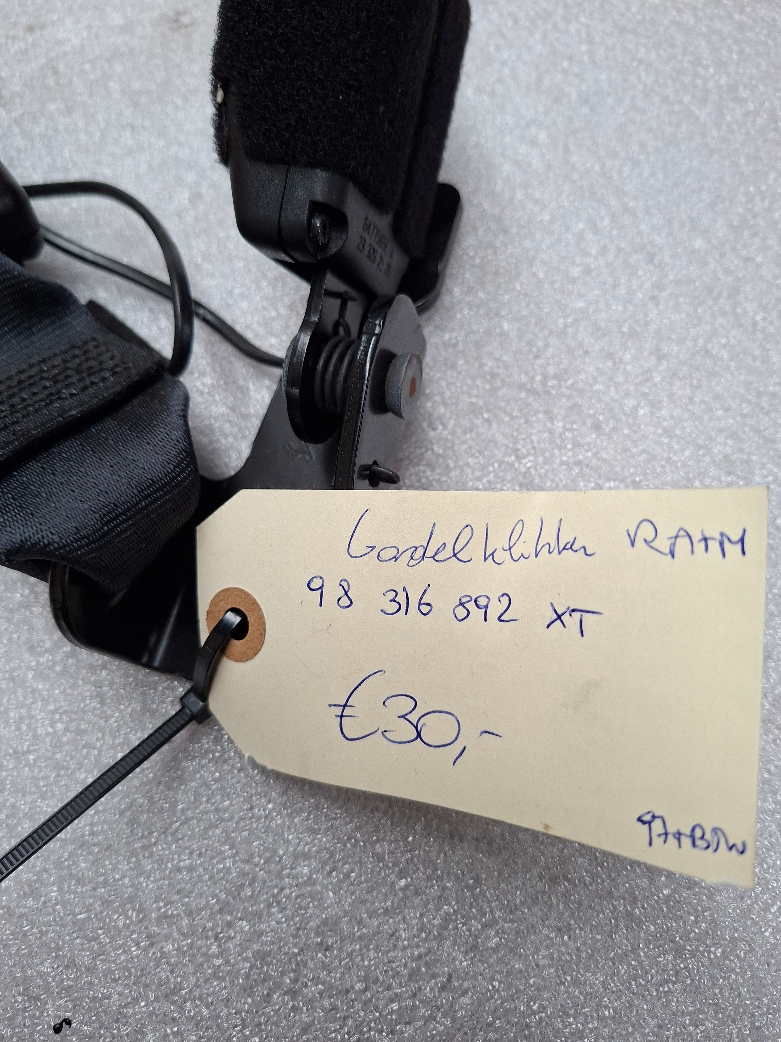 gordelklikker rechtsachter en midden achter Peugeot 508 R8 - OEM 98 316 892 XT