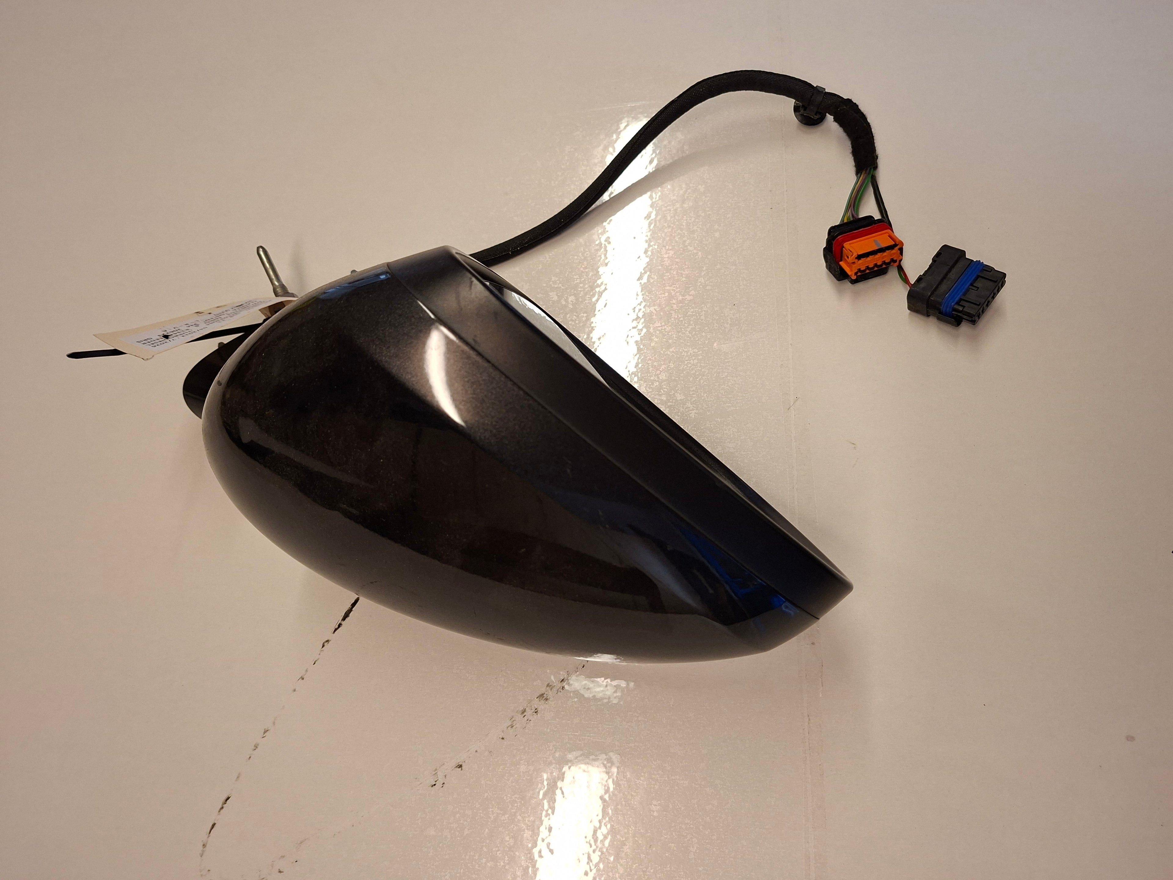 Originele tweedehands buitenspiegel links van een Peugeot 508 Fase 1 berline, OEM 8154 SH