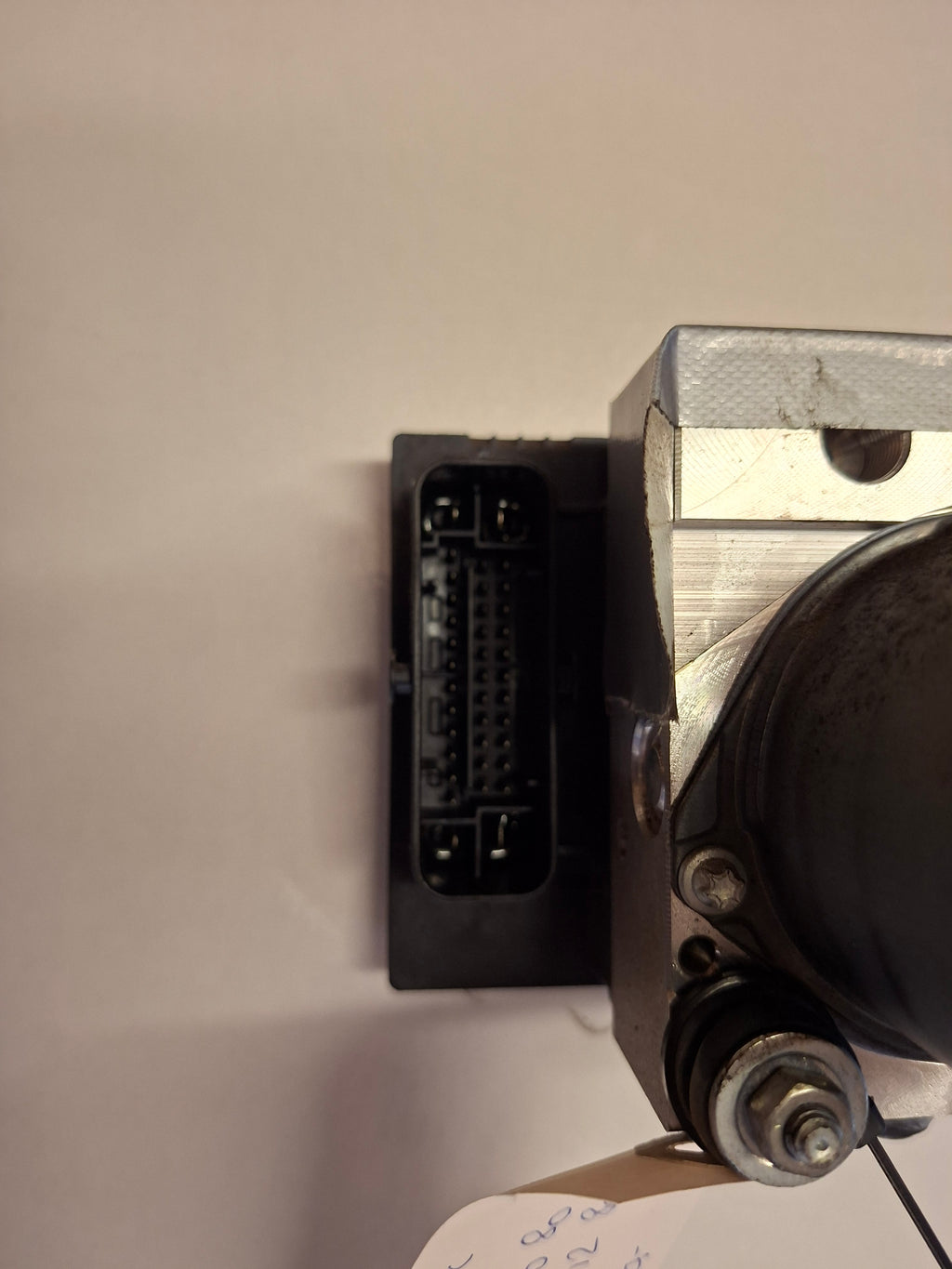 Origineel tweedehands ABS-blok van een Peugeot 508 Fase 1 berline, OEM 16 065 280 80 / 16 112 412 80