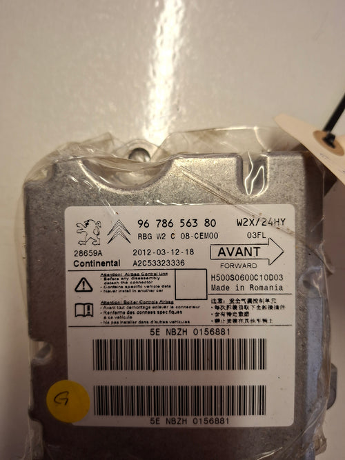Originele tweedehands ABS-module van een Peugeot 508 Fase 1 berline, OEM 96 786 563 80