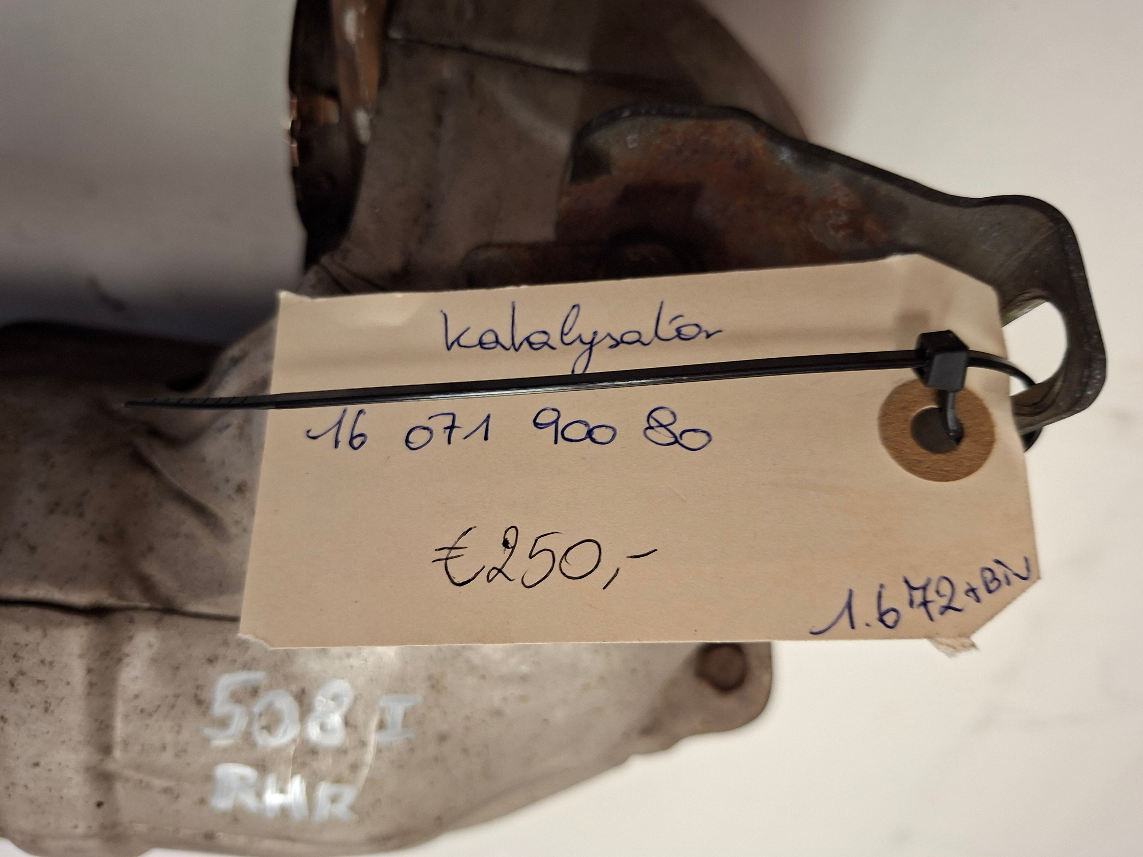 Originele tweedehands katalysator van een Peugeot 508 Fase 1 berline, OEM 16 071 900 80