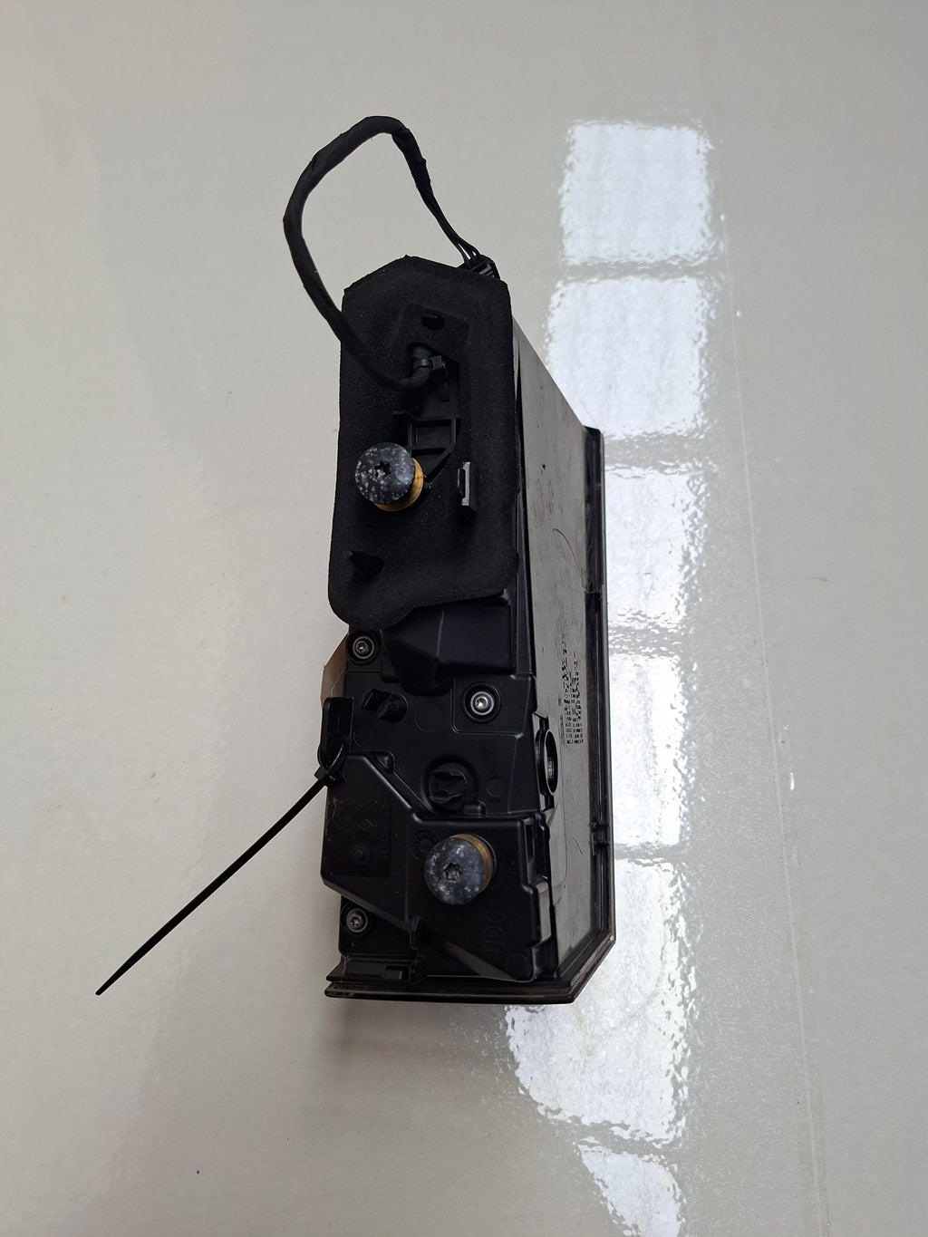 Origineel tweedehands achterlicht kofferdeksel rechts van een Peugeot 508 R8 (Fase 2) berline, OEM 98 135 081 80
