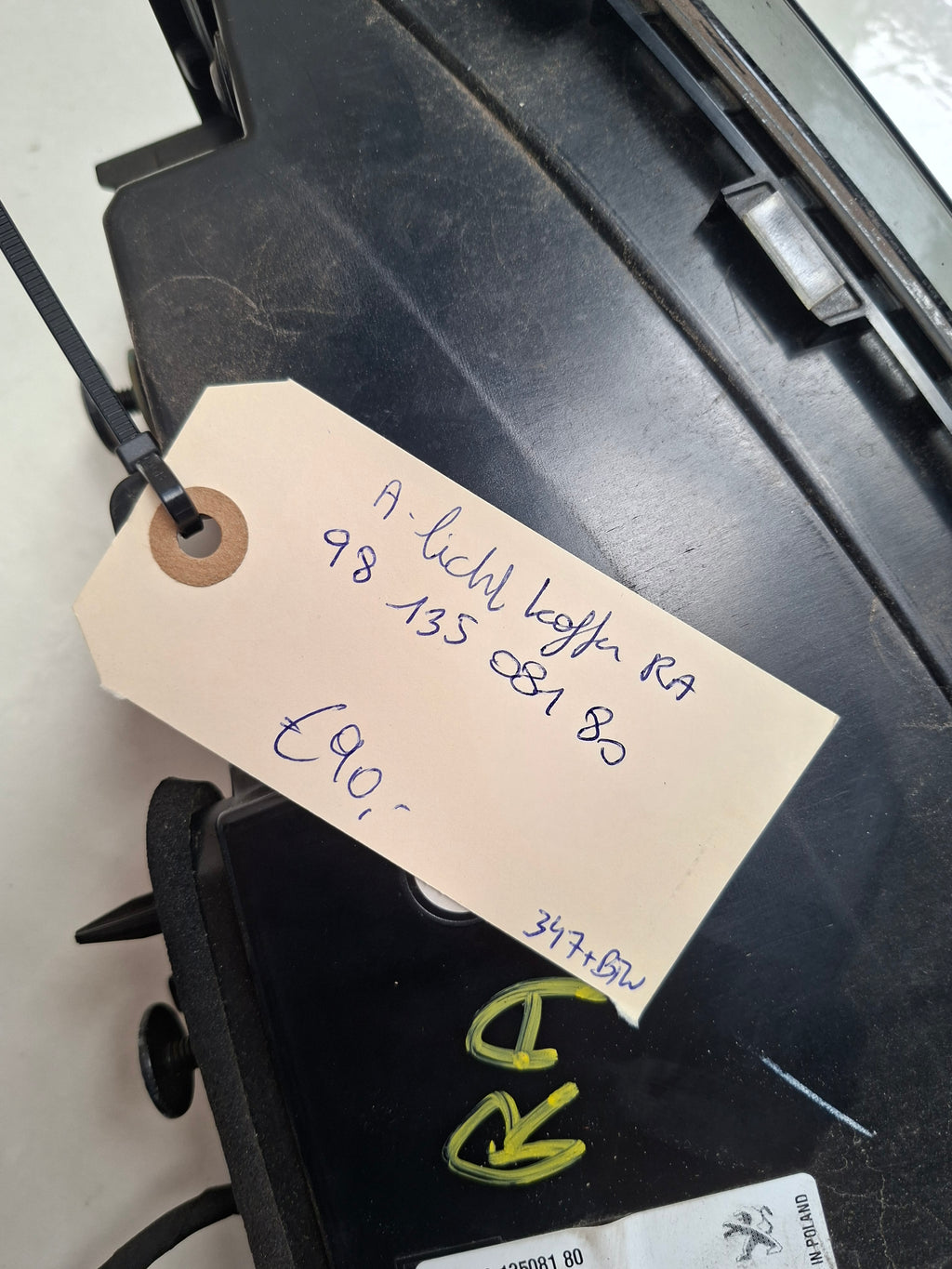 Origineel tweedehands achterlicht kofferdeksel rechts van een Peugeot 508 R8 (Fase 2) berline, OEM 98 135 081 80