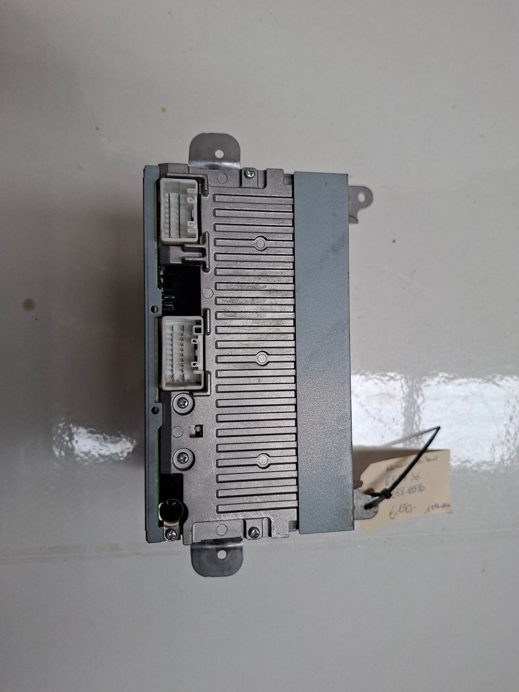 Originele tweedehands telematica module van een Peugeot 4007 2.2 HDi 4x4 (2009), OEM 6574 SG / 16 088 185 80