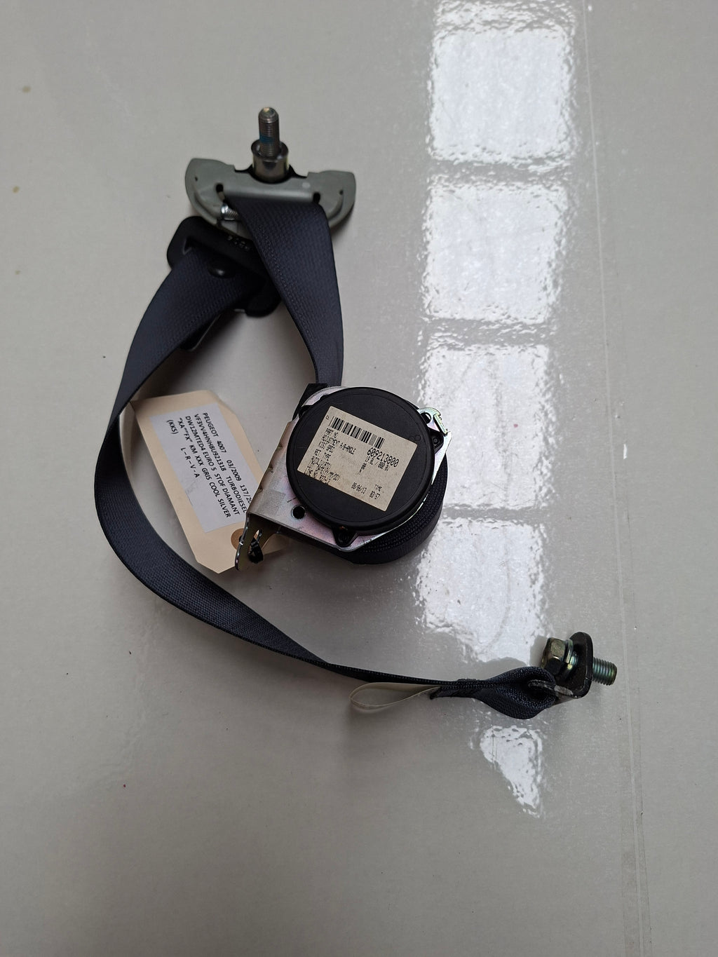Originele tweedehands veiligheidsgordel rechts achter van een Peugeot 4007 2.2 HDi 4x4 (2009), OEM 8975 H1 / 16 062 488 80