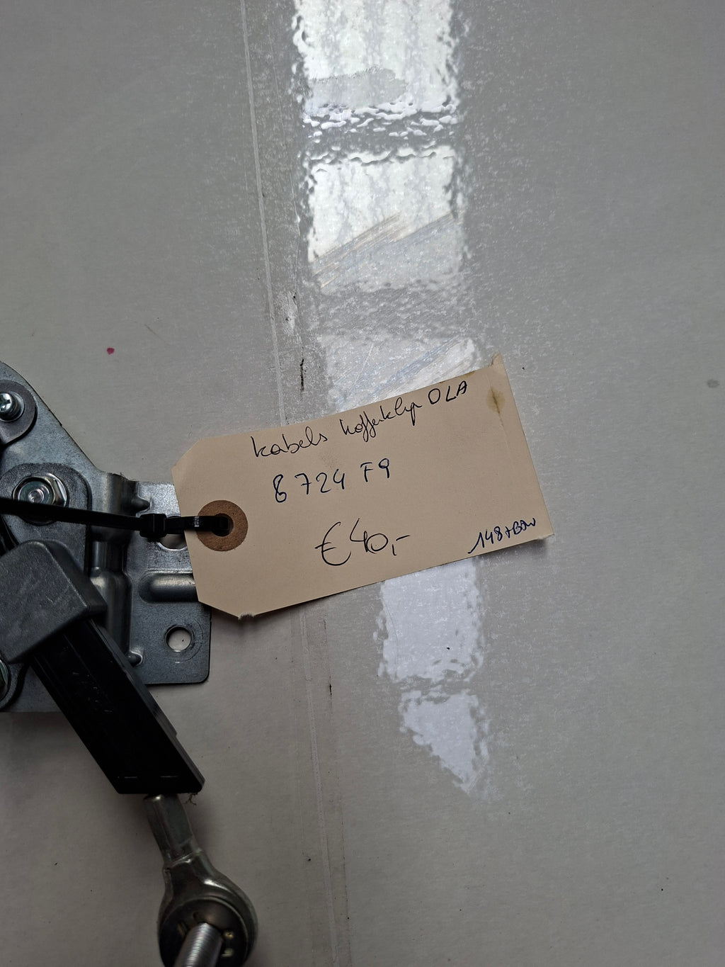 Originele kabel achterklep Peugeot 4007 – OEM 8724 F9
