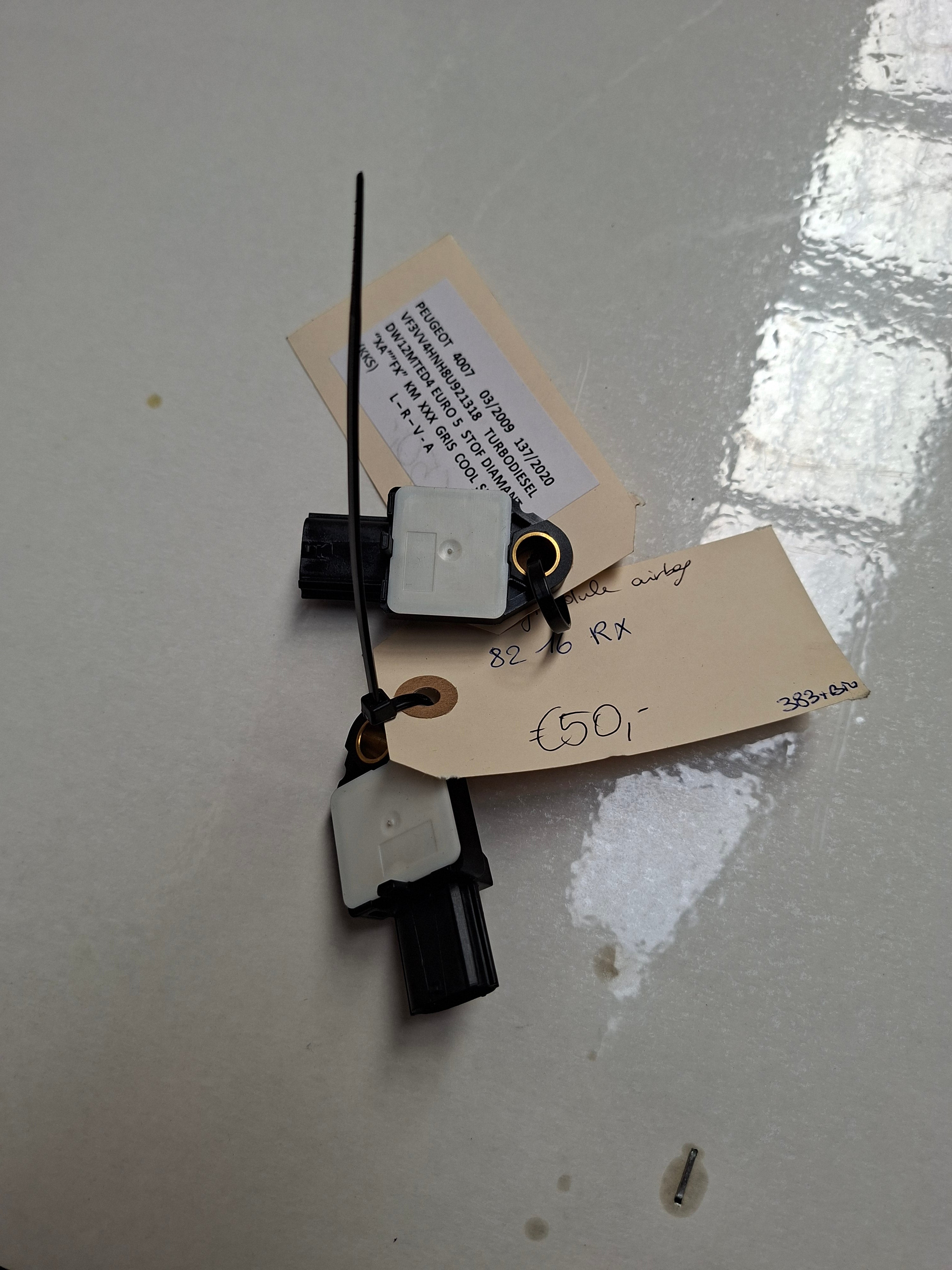 Originele tweedehands zijairbagmodule van een Peugeot 4007 2.2 HDi 4x4 (2009), OEM 8216 RX