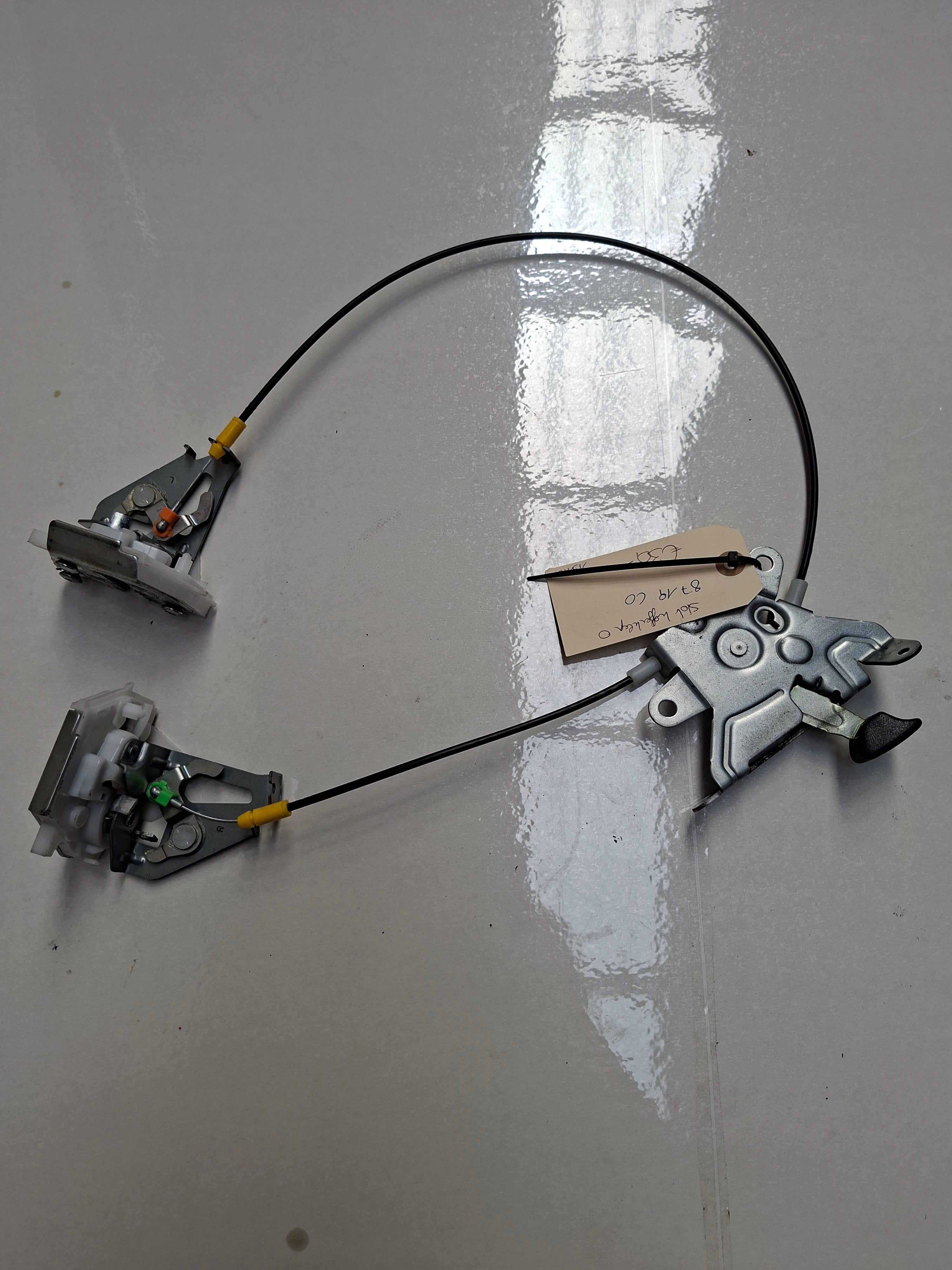 Origineel kofferslot onderaan achterklep Peugeot 4007 – OEM 8719 C0