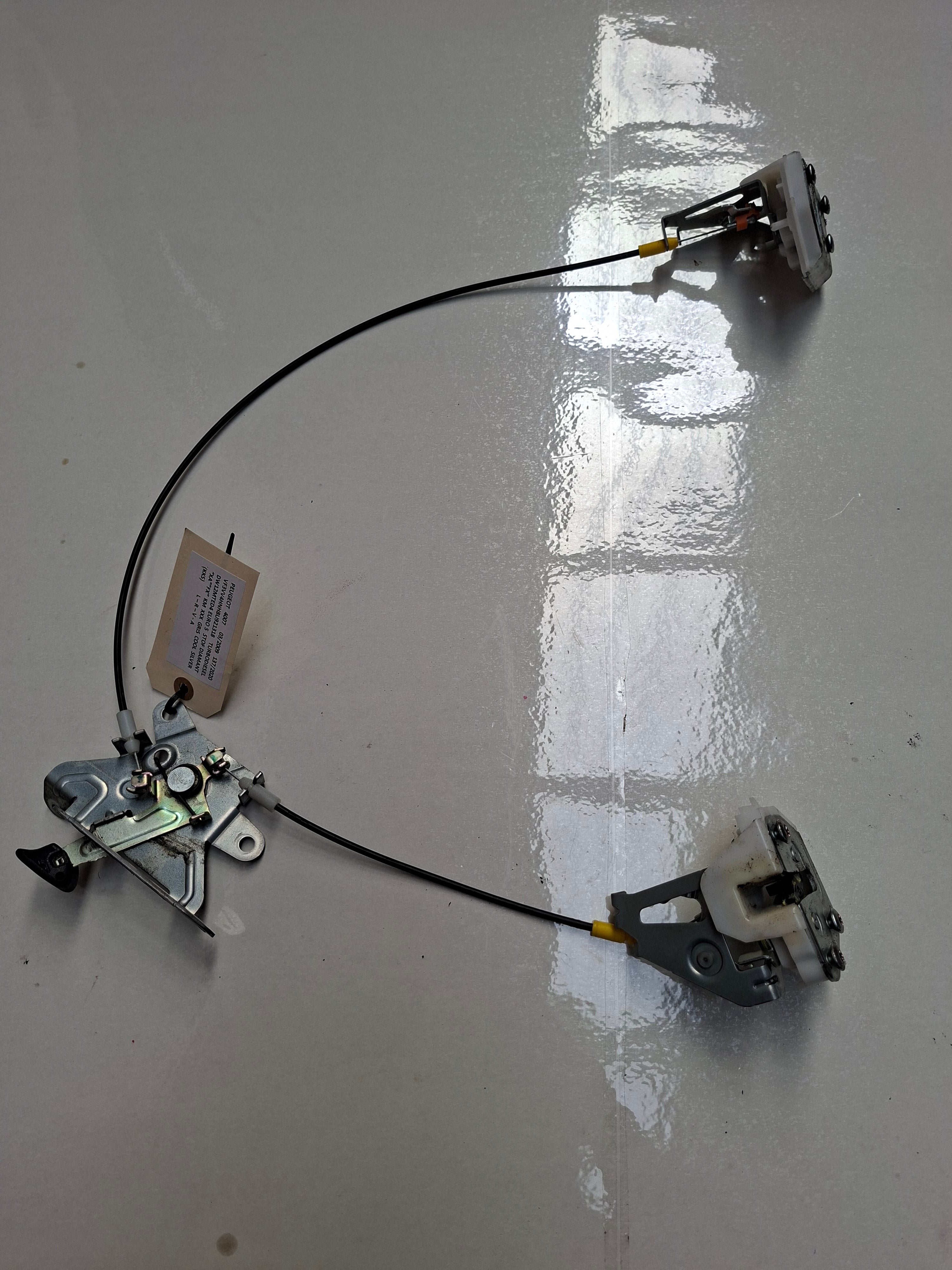 Origineel kofferslot onderaan achterklep Peugeot 4007 – OEM 8719 C0