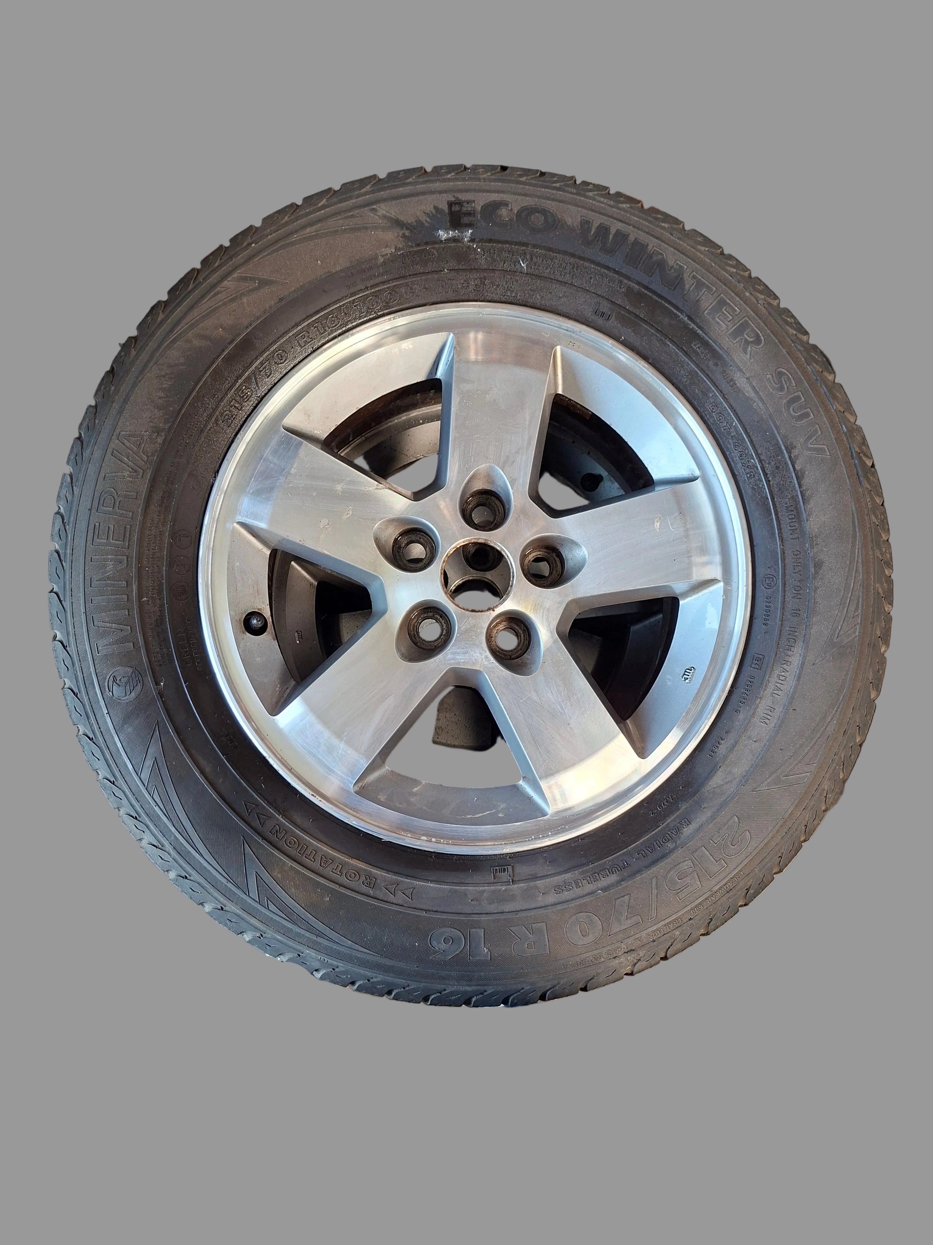 Tweedehands bandenset 215/70R16 100T afkomstig van een Peugeot 4007 (2009)