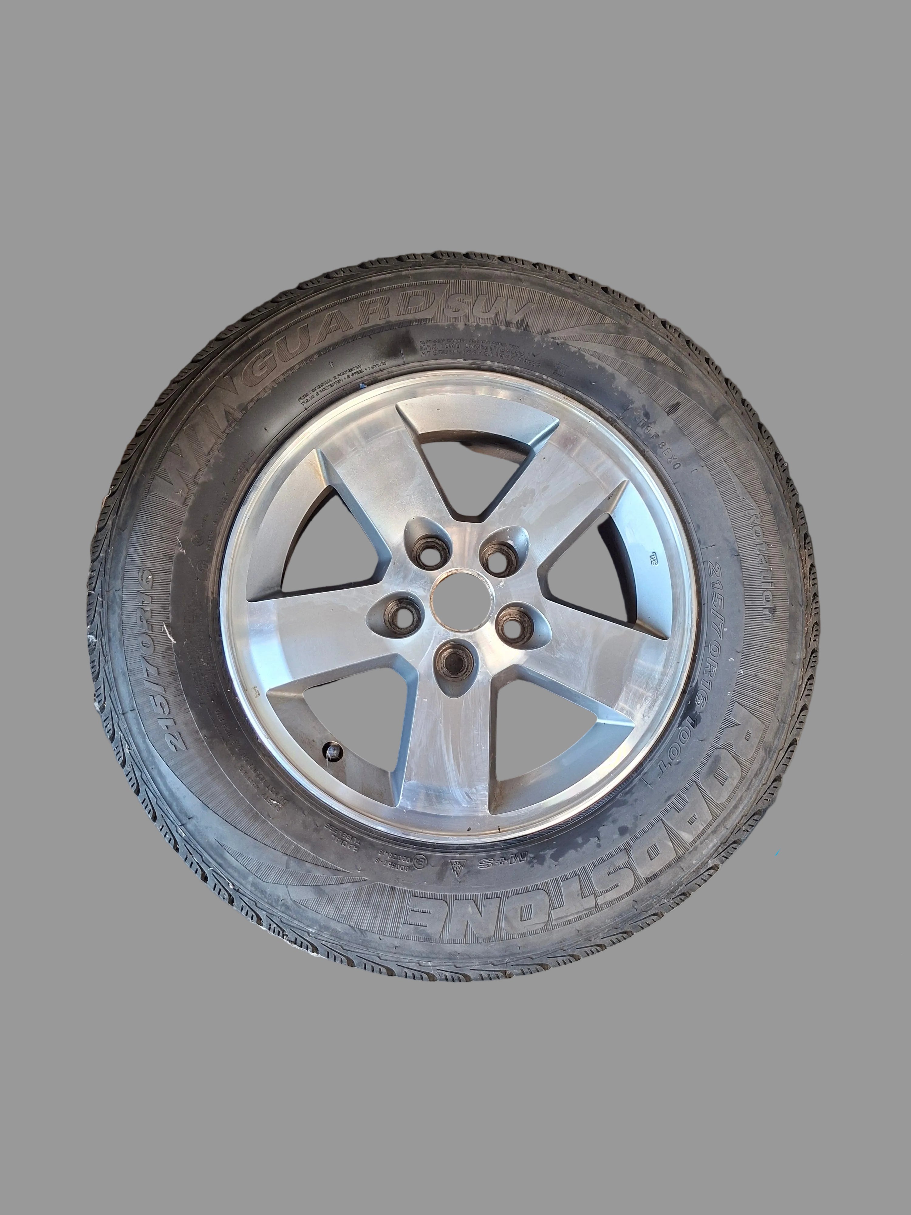 Tweedehands bandenset 215/70R16 100T afkomstig van een Peugeot 4007 (2009)