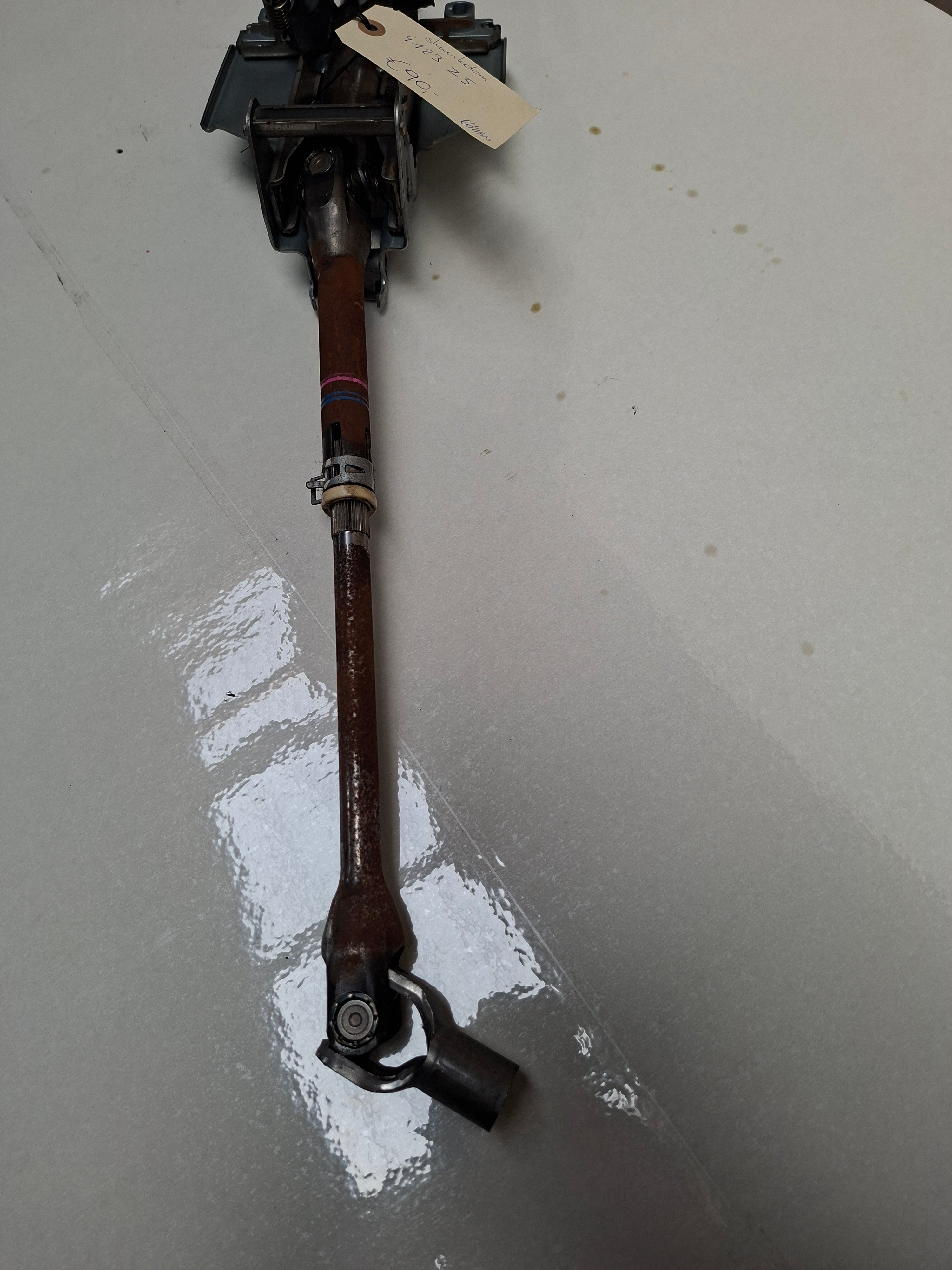 Originele stuurkolom van een Peugeot 4007 (OEM 4123 Z5), bouwjaar 2009