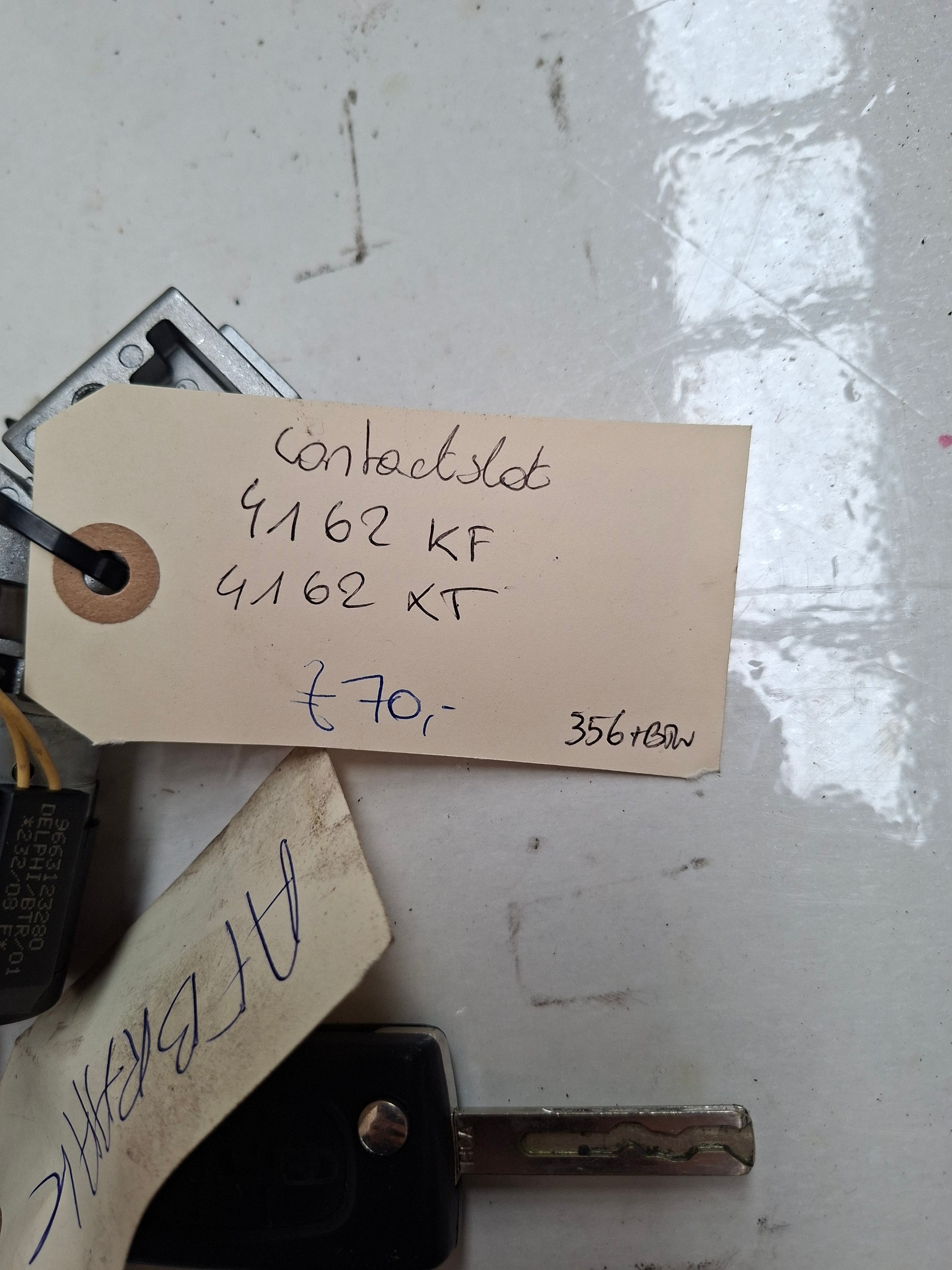 Ignition switch Peugeot 207 CC (4162 KF / 4162 XT)