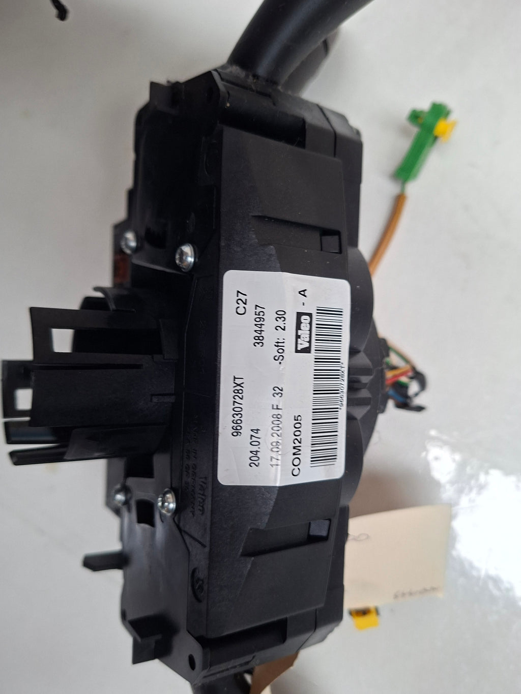 Originele COM2000 stuurkolomschakelaar van een Peugeot 207 CC (OEM 6242 R7), bouwjaar 2008