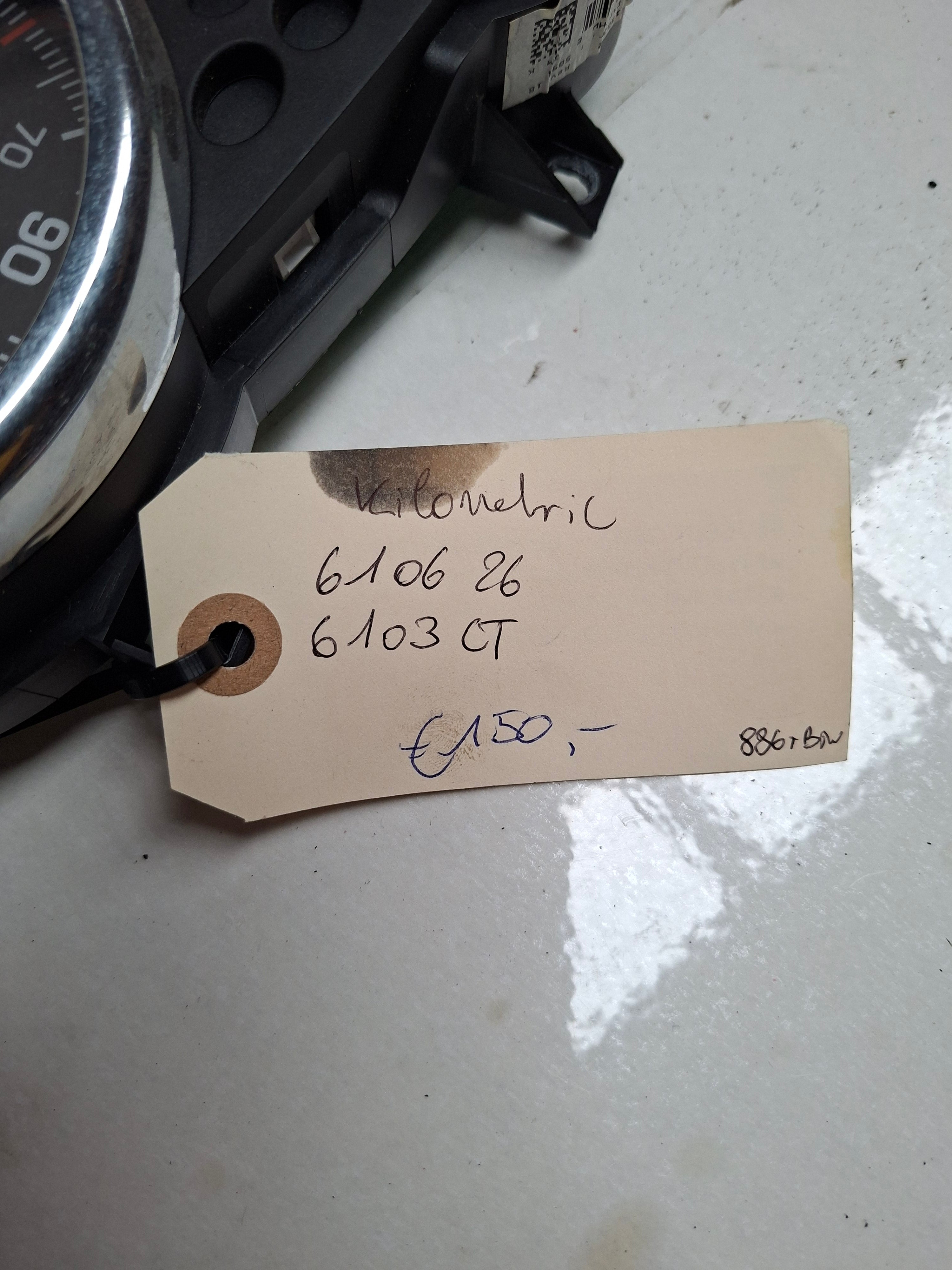 Origineel instrumentencluster (kilometerteller) van een Peugeot 207 CC (OEM 6106 26 / 6103 CT), bouwjaar 2008