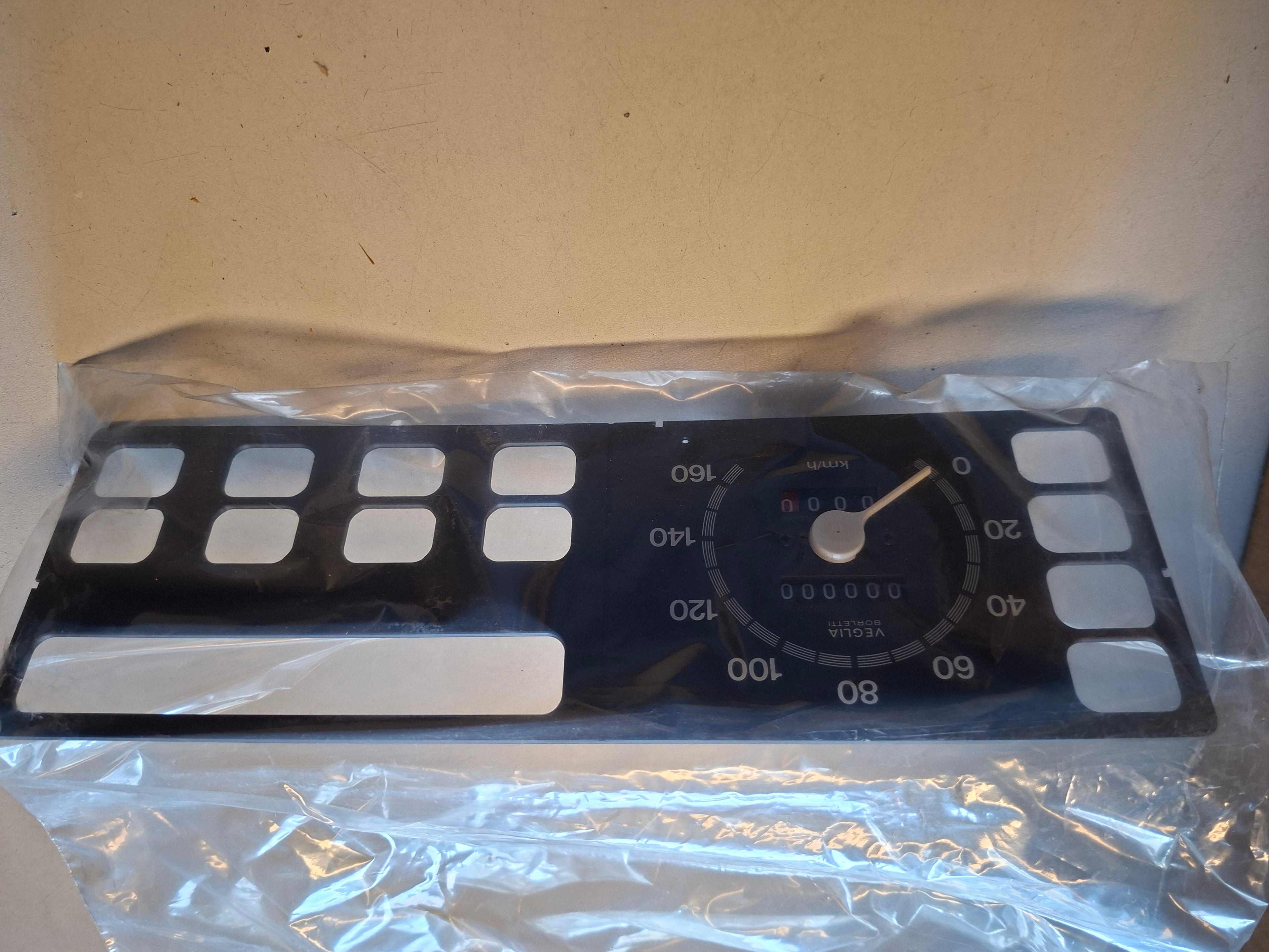 odometer J5 (6118 33)