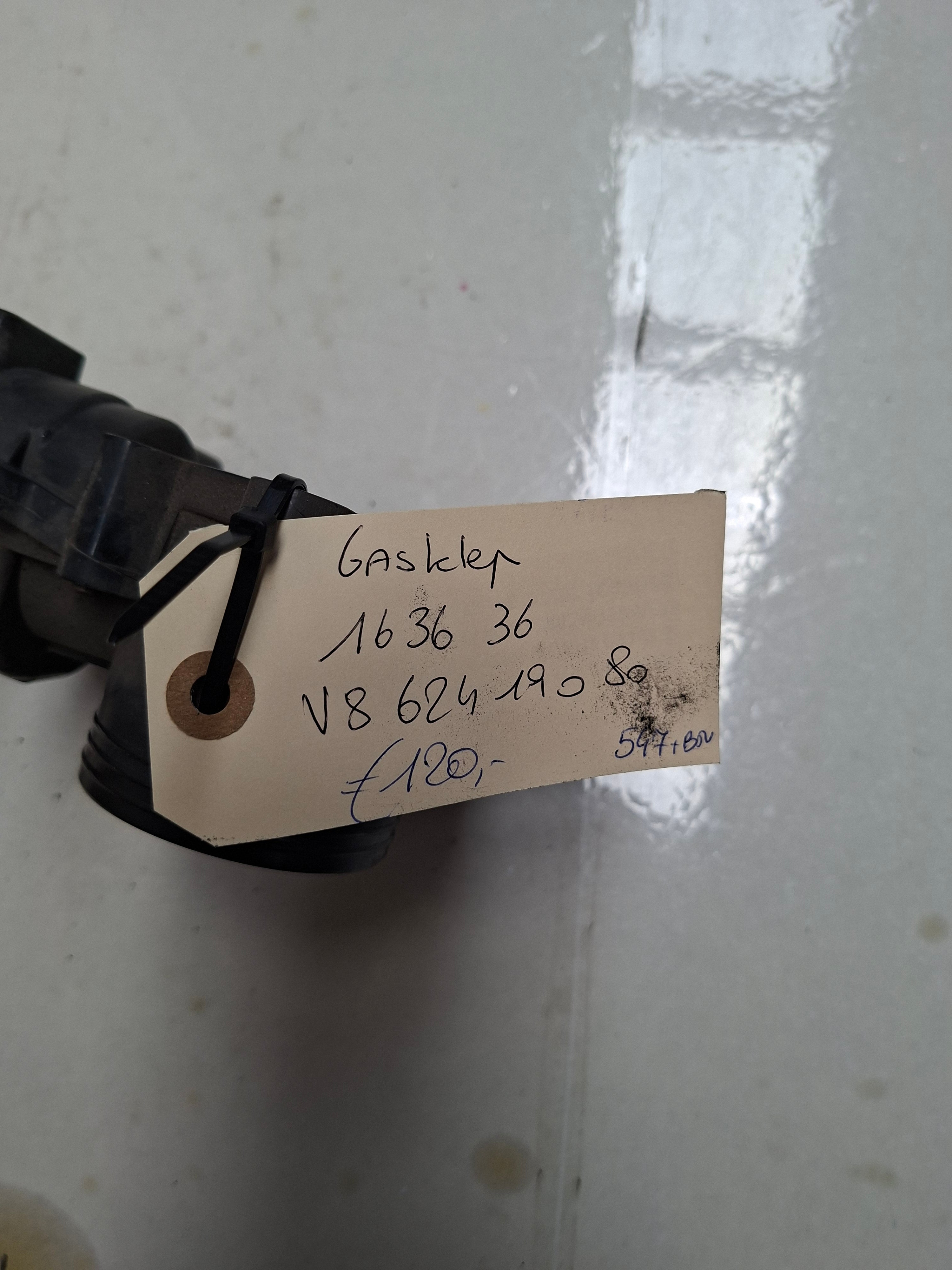 Originele elektronische gasklep van een Peugeot 207 CC (OEM 1636 36), bouwjaar 2009

