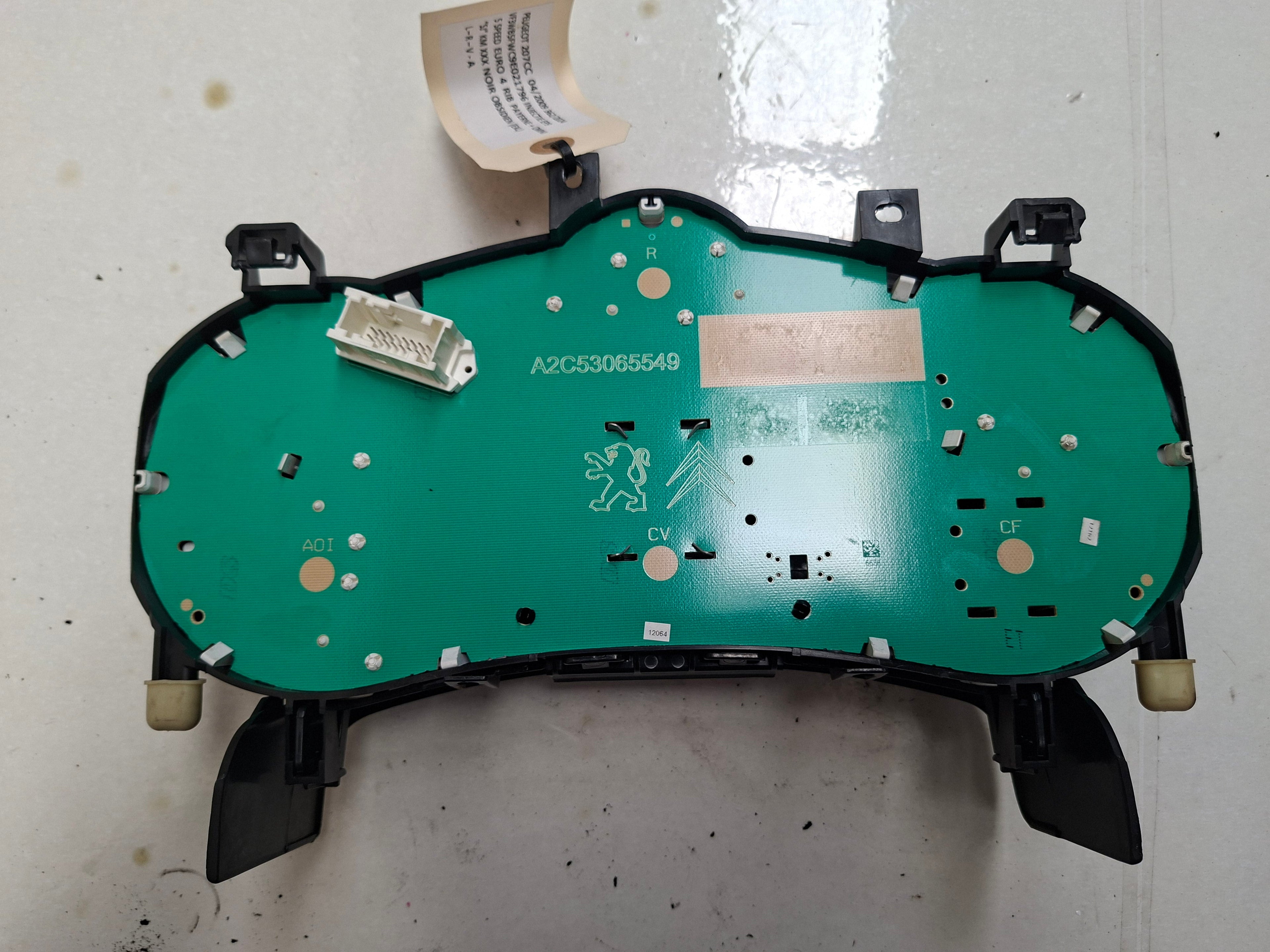Origineel instrumentencluster (kilometerteller) van een Peugeot 207 CC (OEM 6106 28 / 6103 CV), bouwjaar 2009