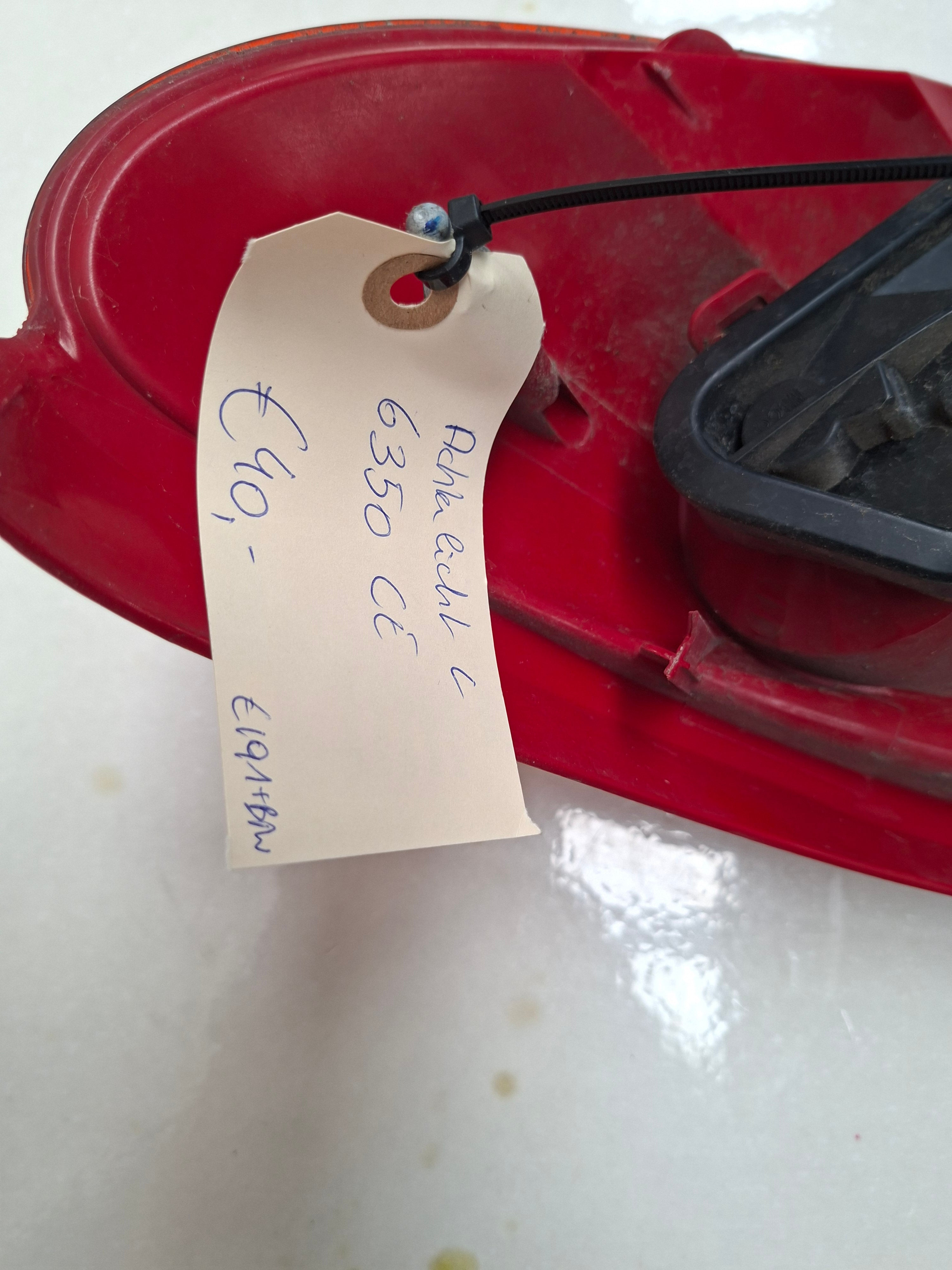 Origineel achterlicht links van een Peugeot 207 CC (OEM 6350 CE), bouwjaar 2008

