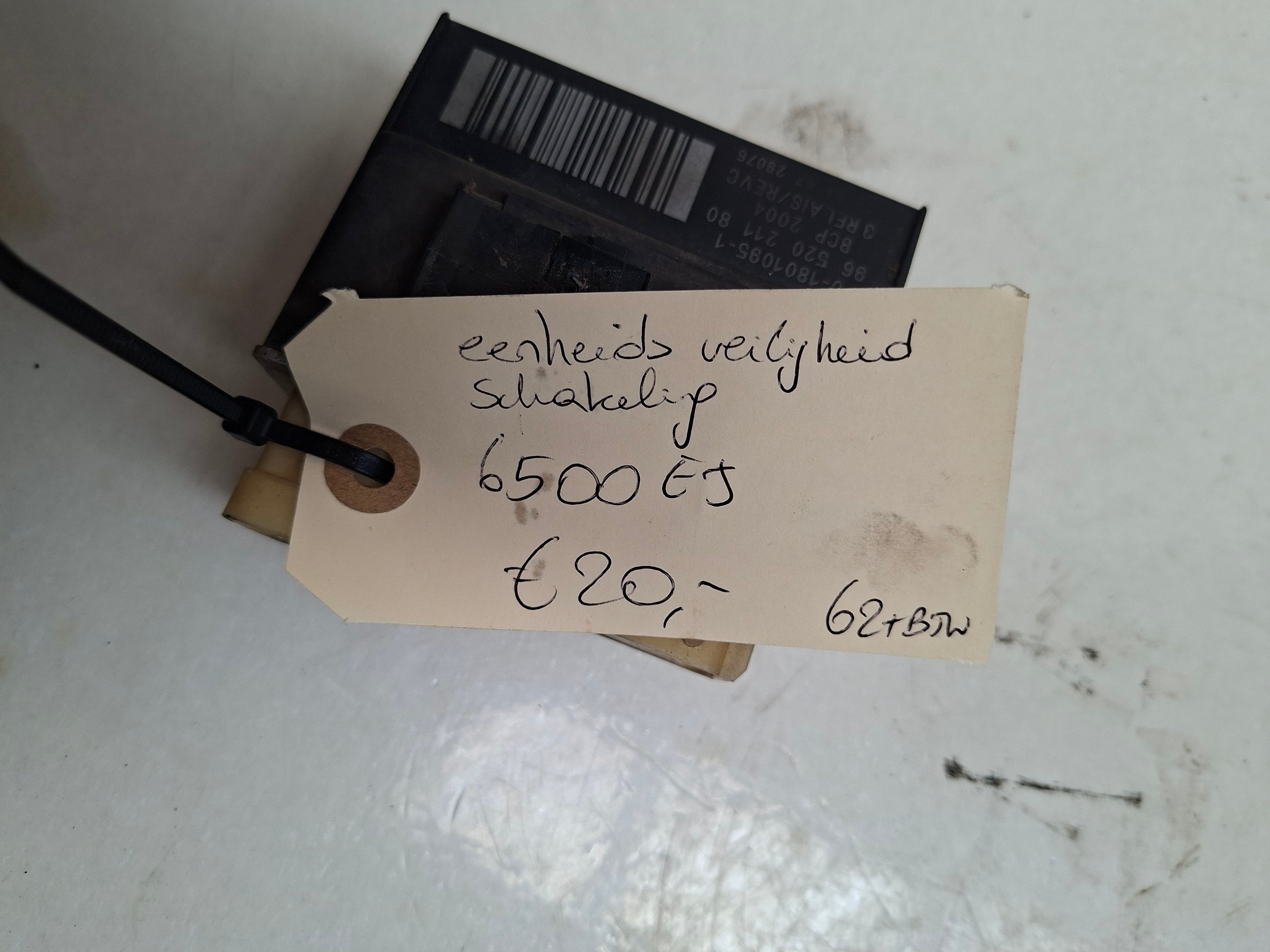 Originele veiligheidsschakelmodule Peugeot 207 CC 1.6 HDi (OEM 6500 EJ)
