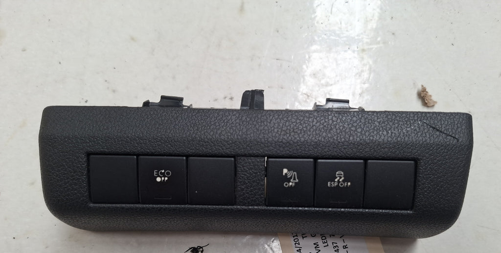 Origineel bedieningspaneel (ESP/PDC/ECO) van een Peugeot 3008 T84 (OEM 96 656 490 ZD / 96 672 047 ZD), bouwjaar 2012