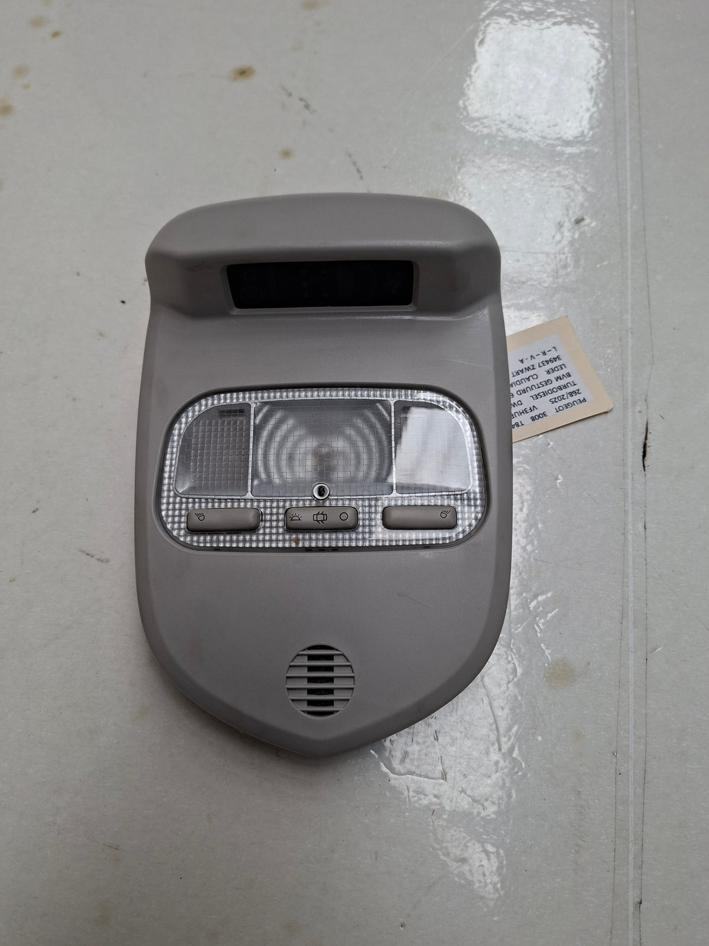 Originele binnenverlichting van een Peugeot 3008 T84 (OEM 6362 V0), bouwjaar 2012