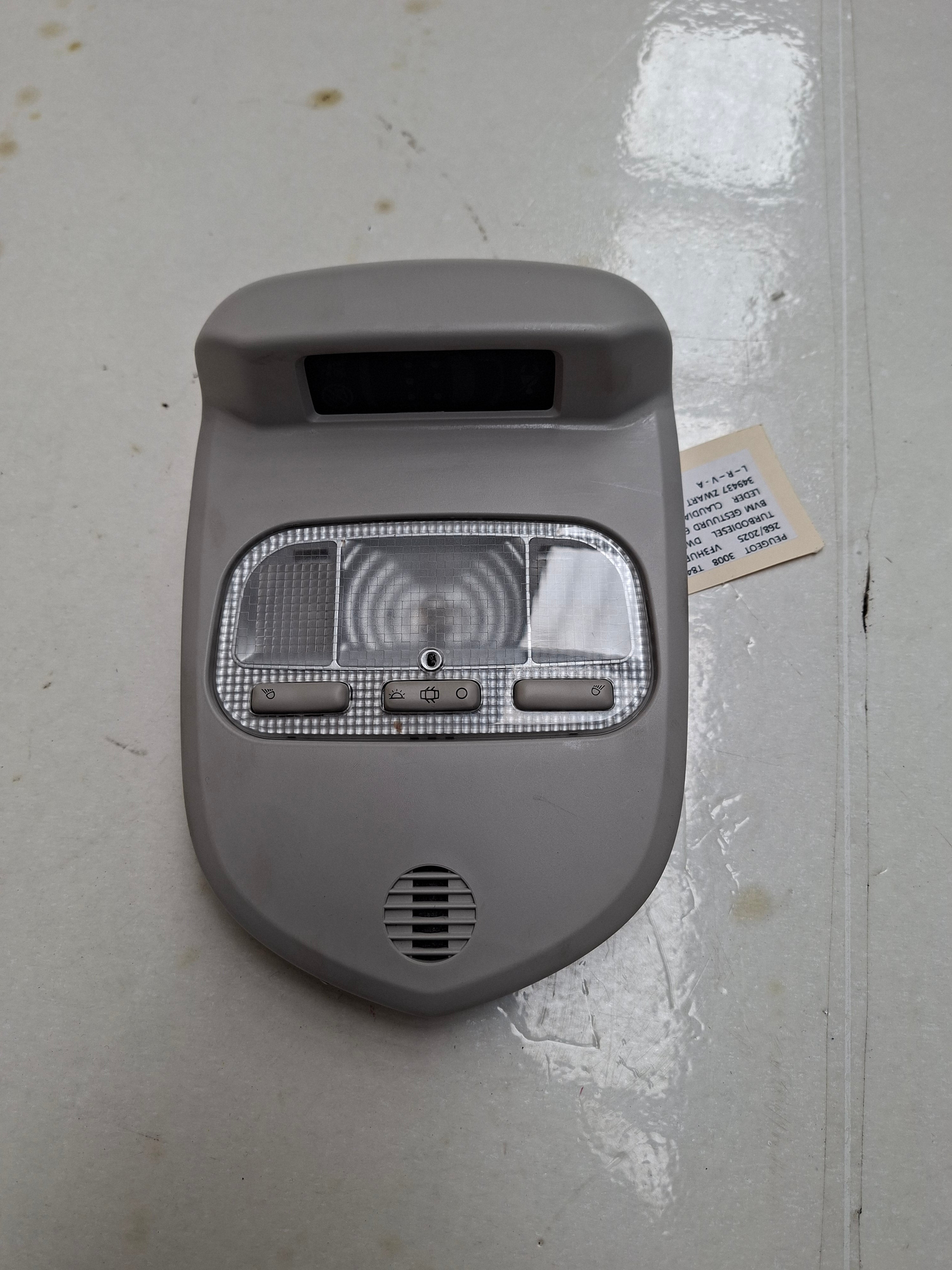 Originele binnenverlichting van een Peugeot 3008 T84 (OEM 6362 V0), bouwjaar 2012