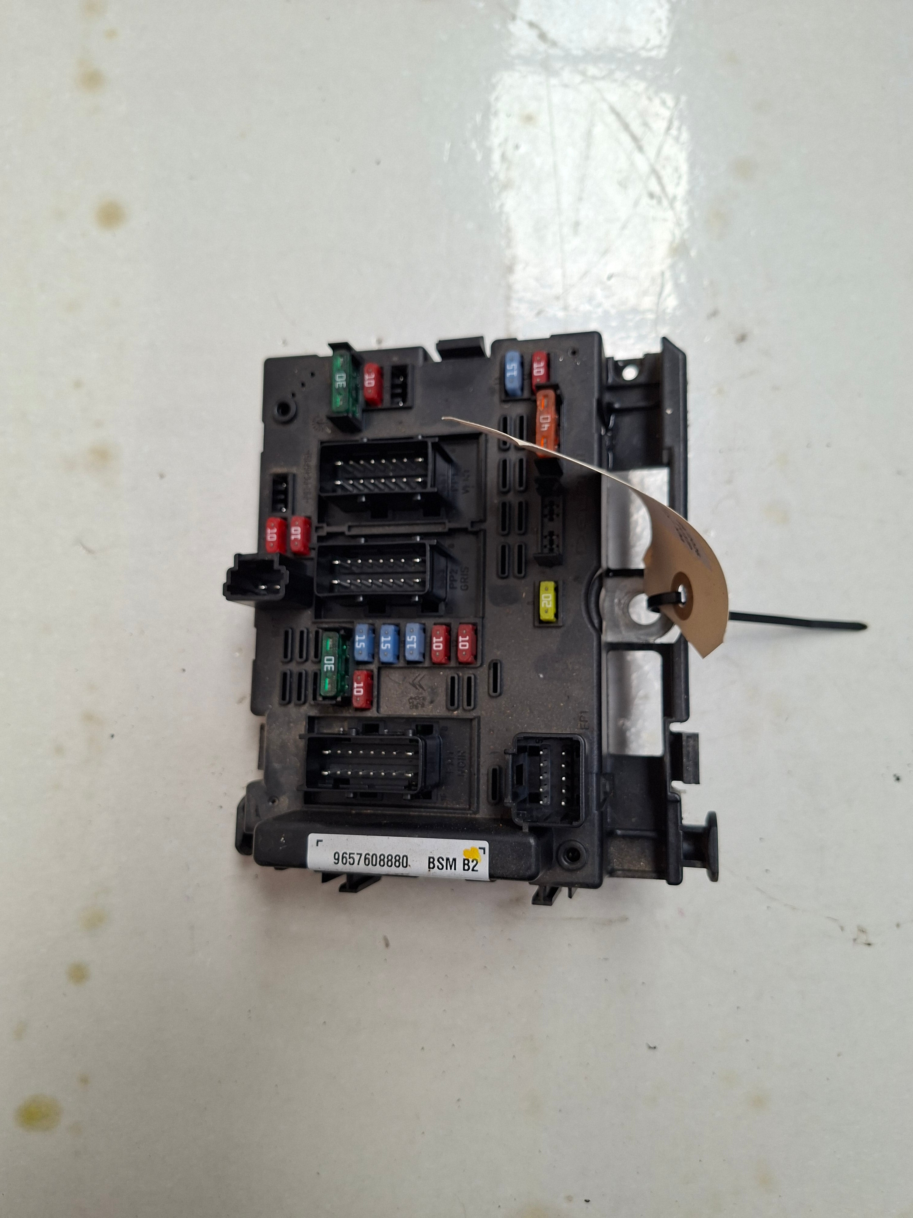 Originele BSM-module van een Peugeot 206 (OEM 6500 Y1), bouwjaar 2005

