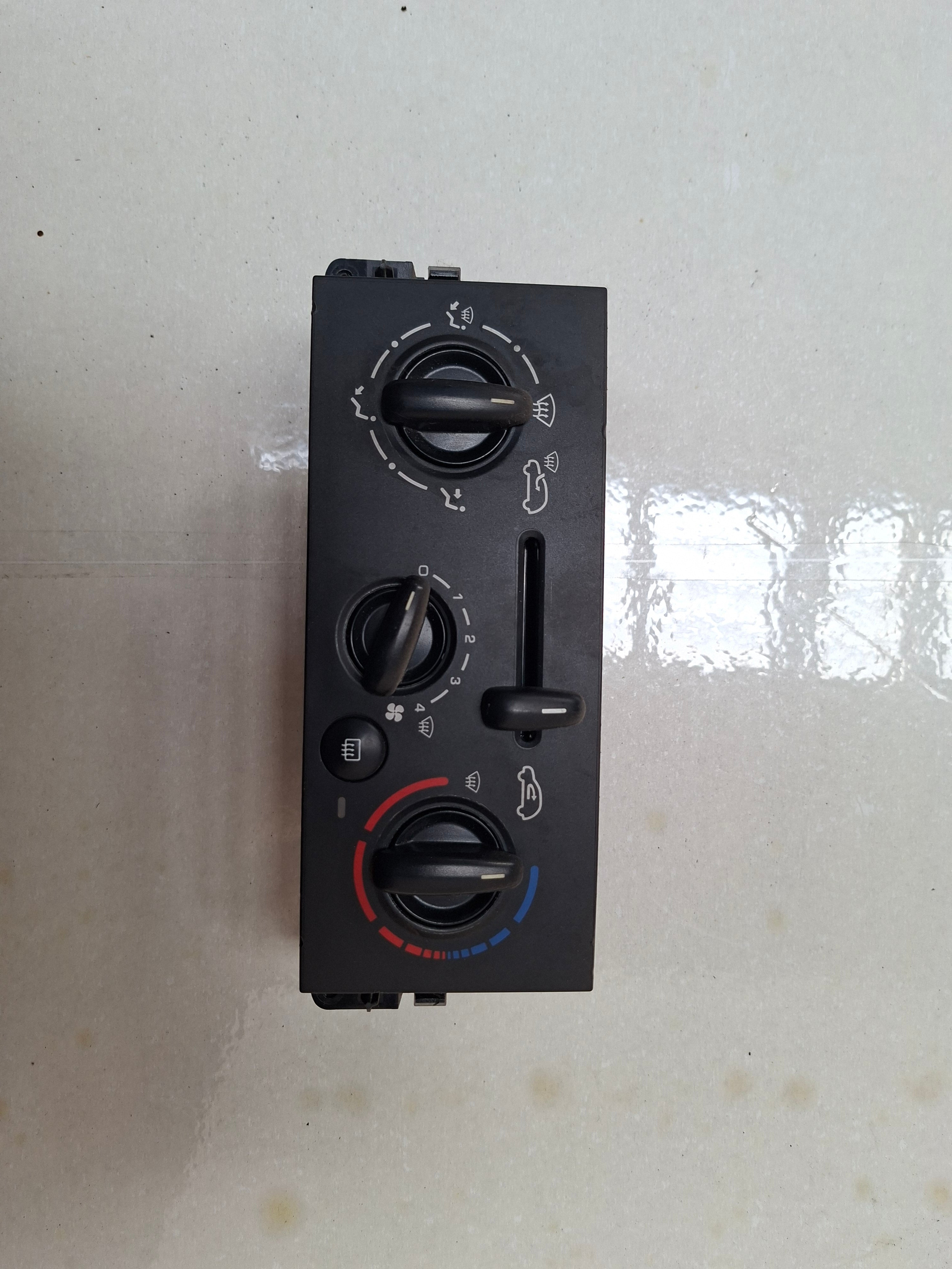 Bedieningspaneel verwarming Peugeot 207