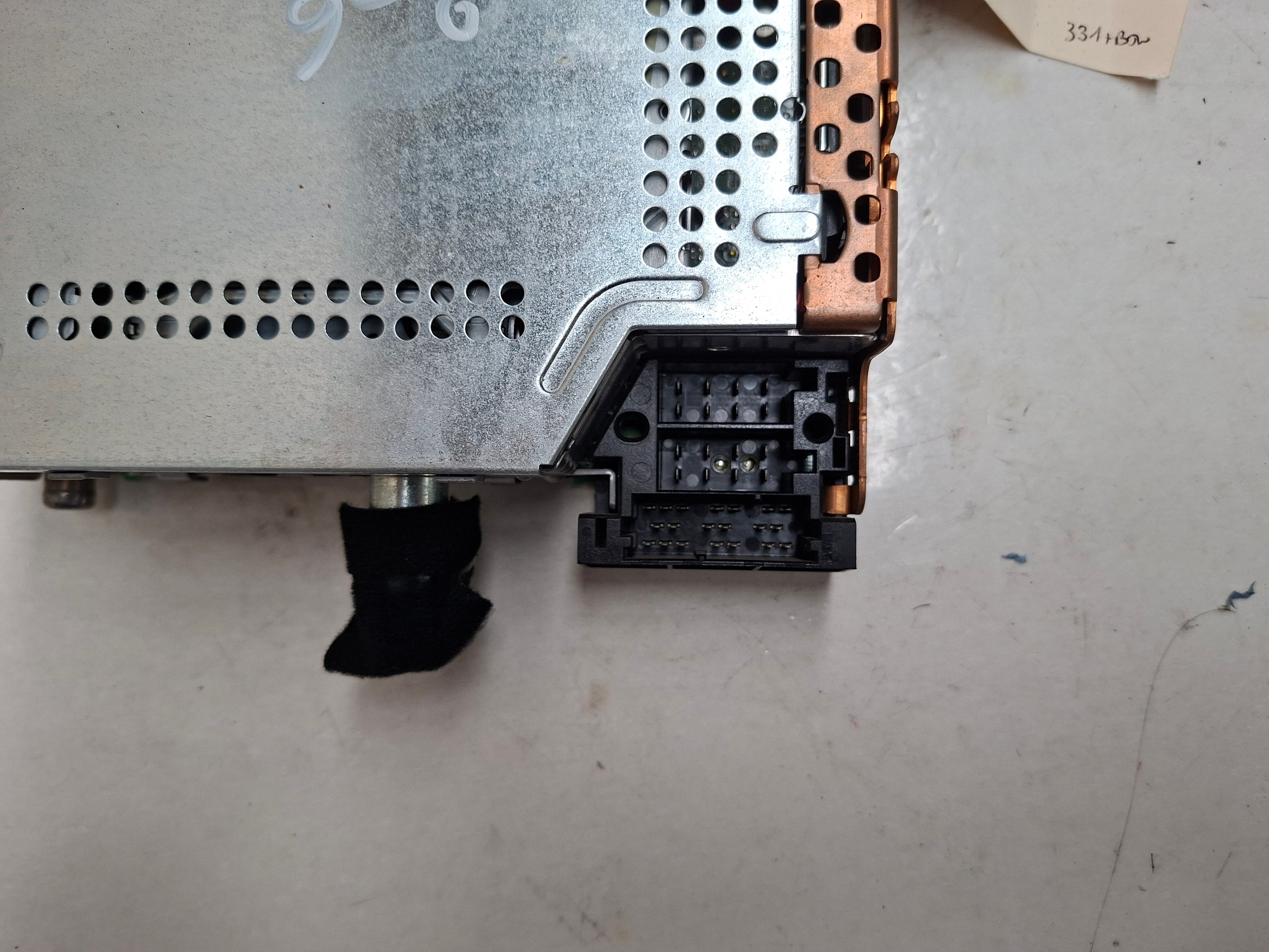 Originele radio van een Peugeot 206 (OEM 6564 C3 / 6564 RT), bouwjaar 2004