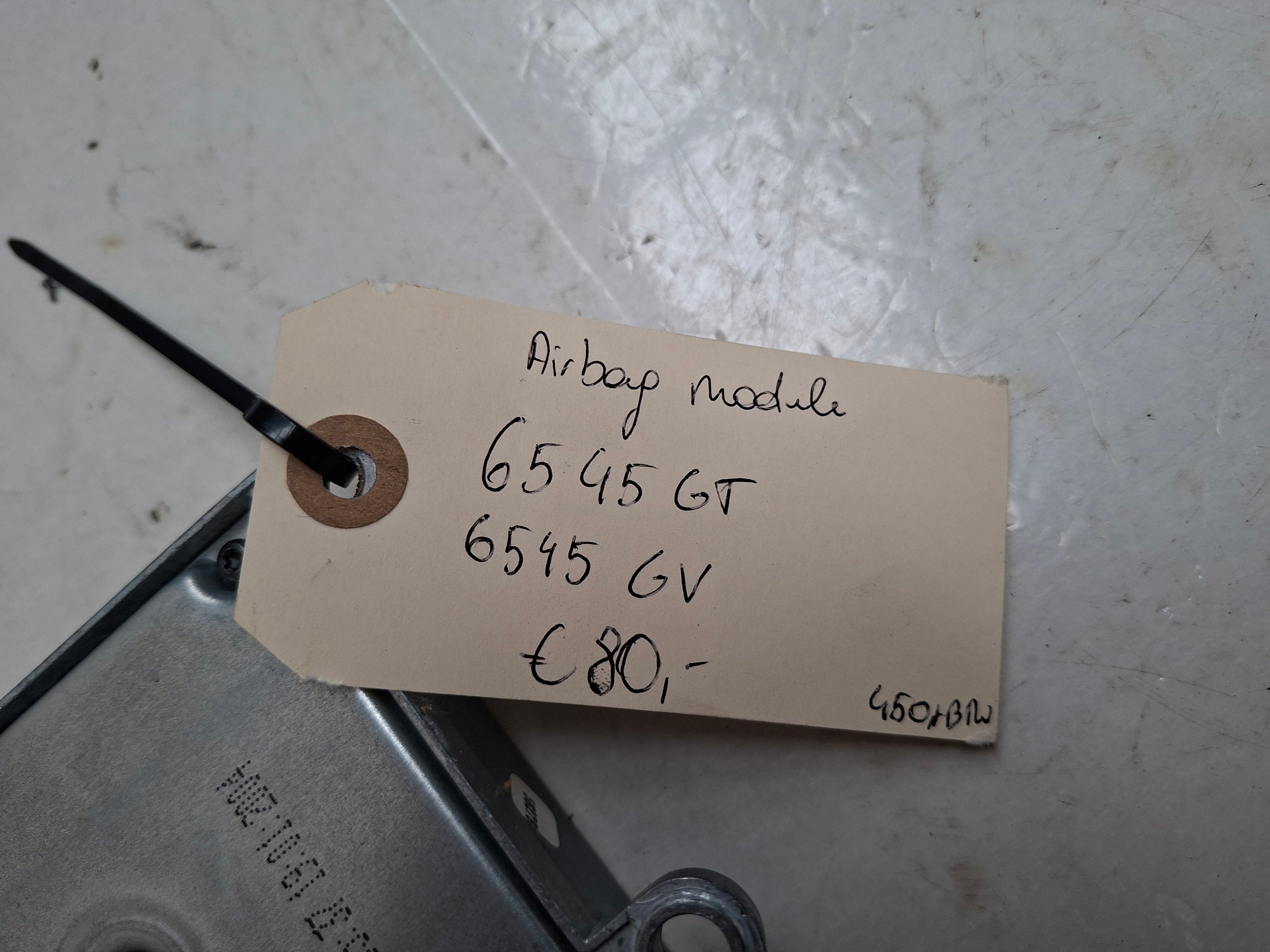 Originele airbagmodule van een Peugeot 206 (OEM 6545 GT / 6545 GV), bouwjaar 2004