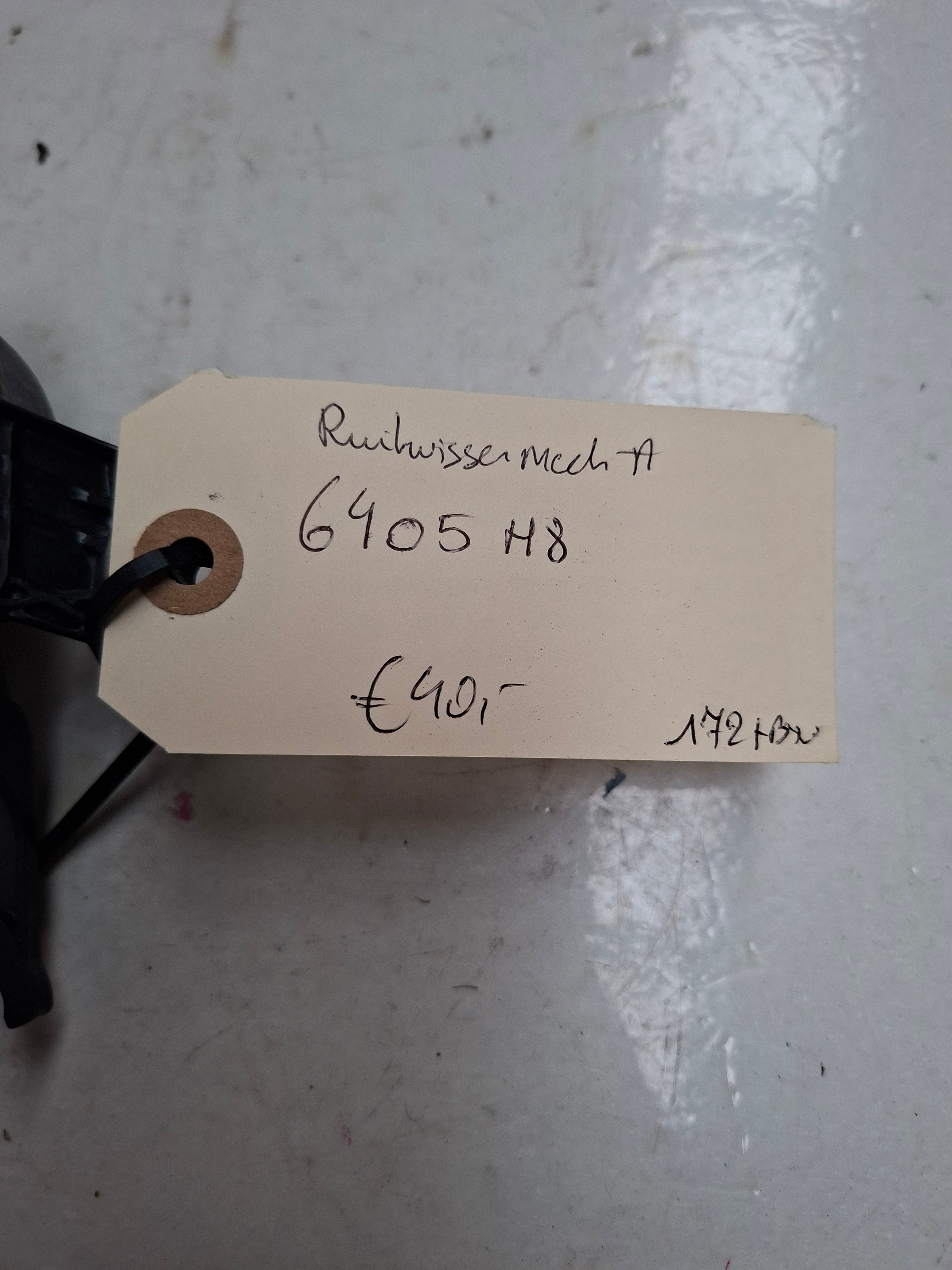 Originele achterruitenwissermotor van een Peugeot 206 (OEM 6405 H8), bouwjaar 2004

