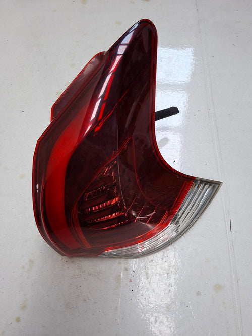 Origineel achterlicht rechts carrosserie van een Peugeot 3008 T84 (OEM 98 055 104 80), bouwjaar 2015