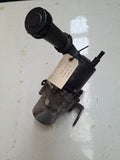 Originele servopomp van een Peugeot 3008 T84 (OEM 16 150 940 80 / 16 808 937 80), bouwjaar 2015

