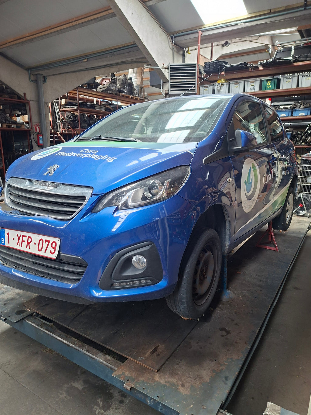 PEUGEOT 108
