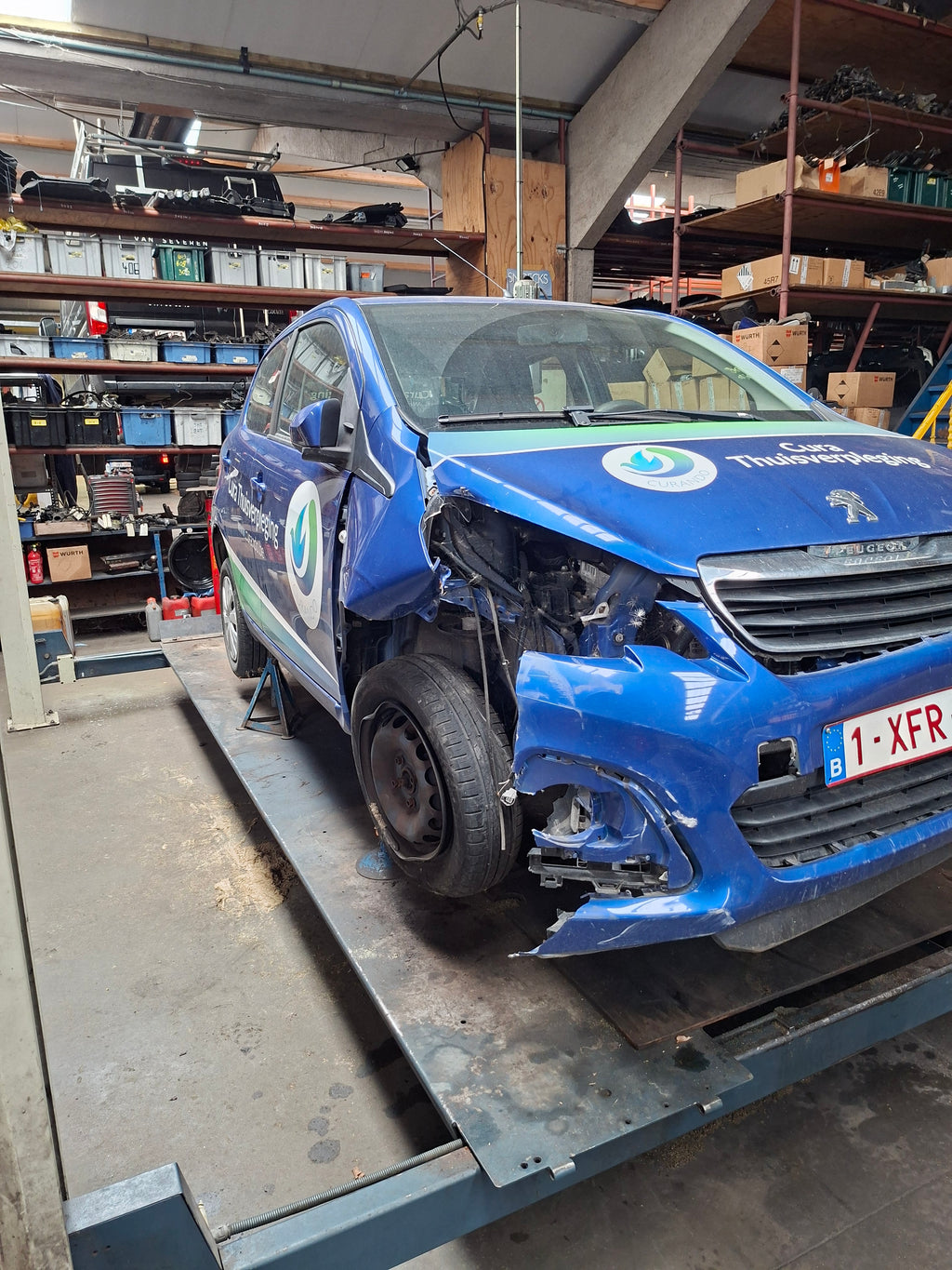 PEUGEOT 108