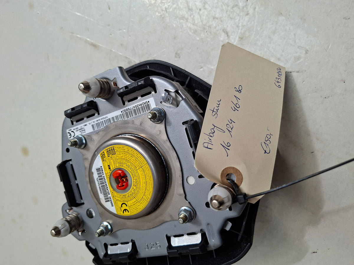 Originele stuurairbag van een Peugeot 108 (OEM 16 124 461 80), bouwjaar 2019