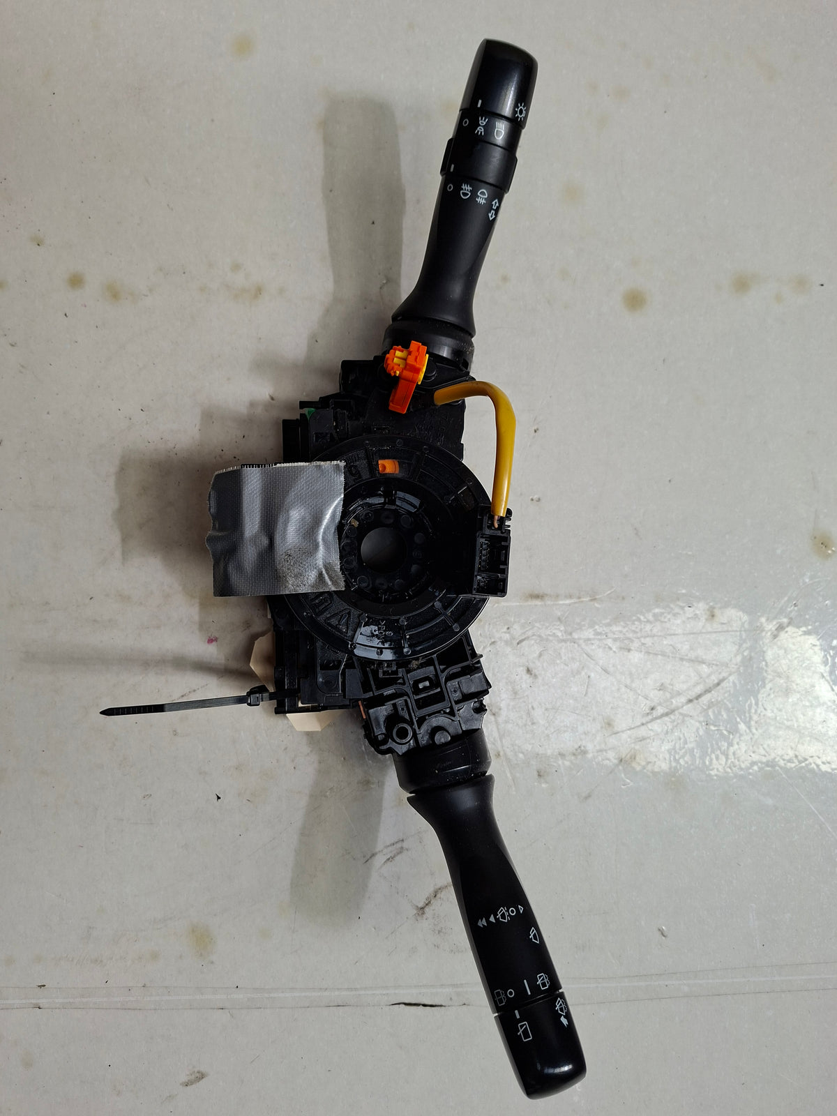 Originele COM2000 module van een Peugeot 108 (OEM B0 007 965 80 / B0 007 778 80), bouwjaar 2019