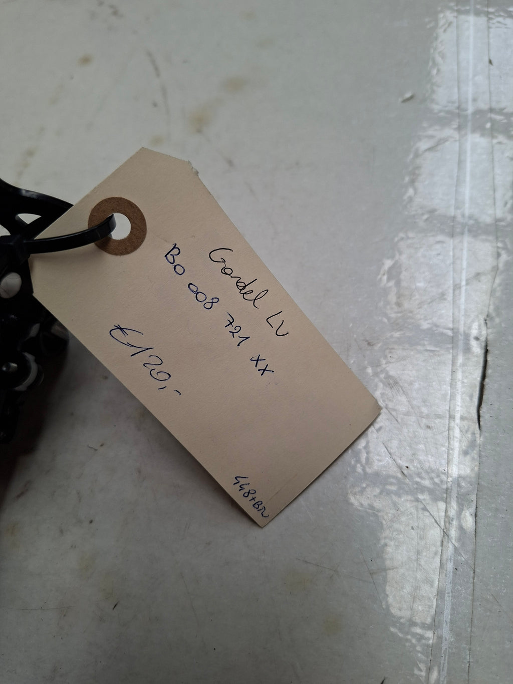 Originele veiligheidsgordel linksvoor van een Peugeot 108 (OEM B0 008 721 XX), bouwjaar 2019