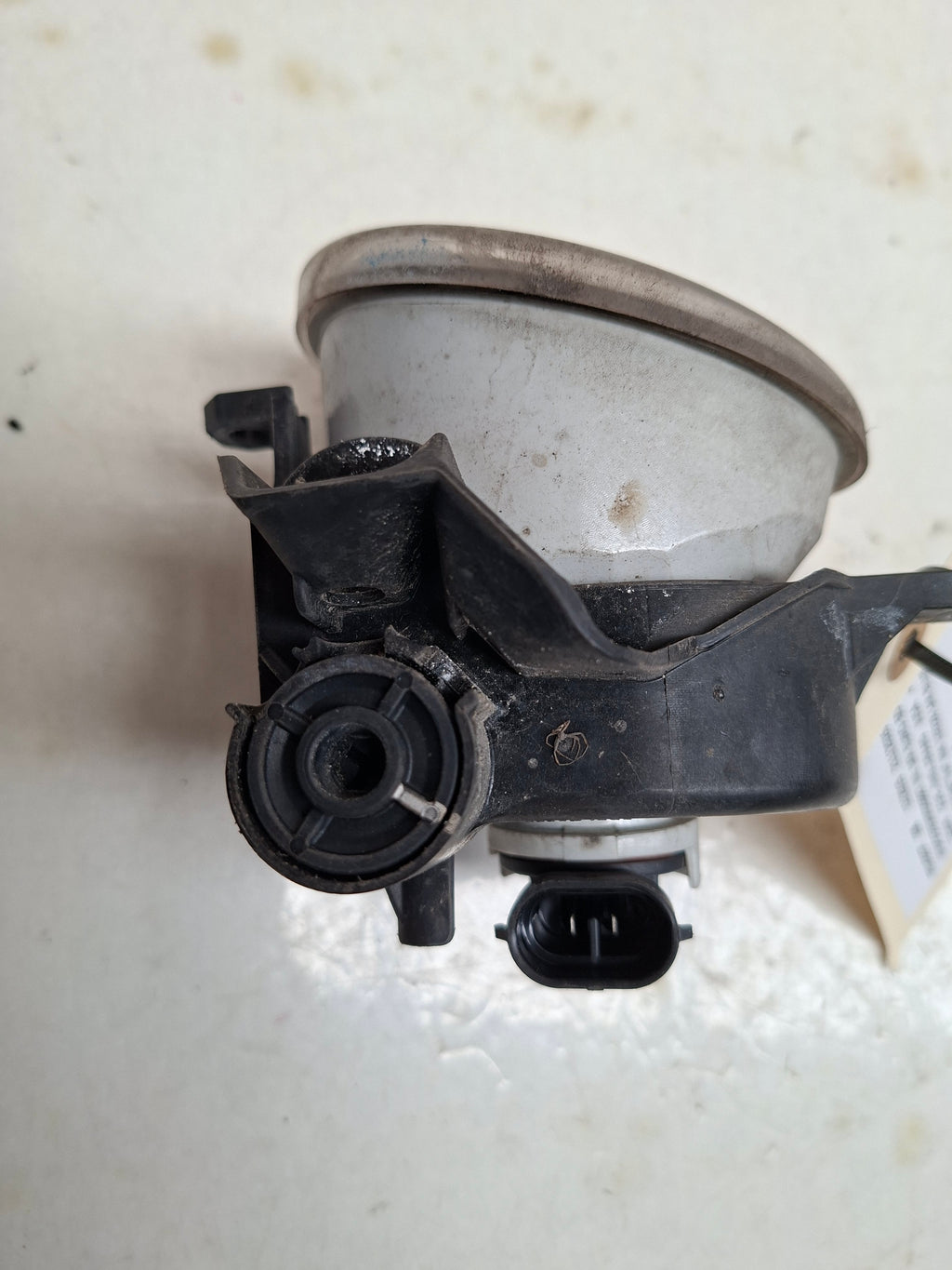 Origineel mistlicht linksvoor van een Peugeot 108 (OEM B0 009 781 80), bouwjaar 2019
