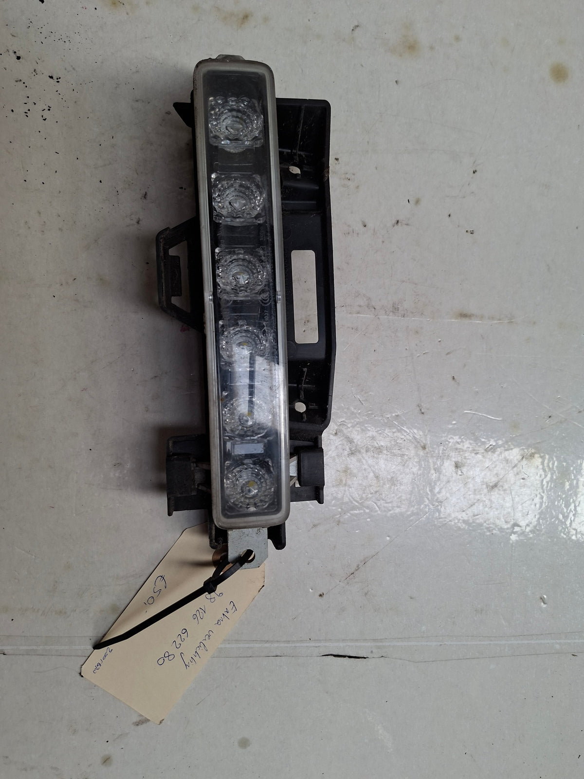 Originele bumperverlichting van een Peugeot 108 (OEM 98 126 622 80), bouwjaar 2019