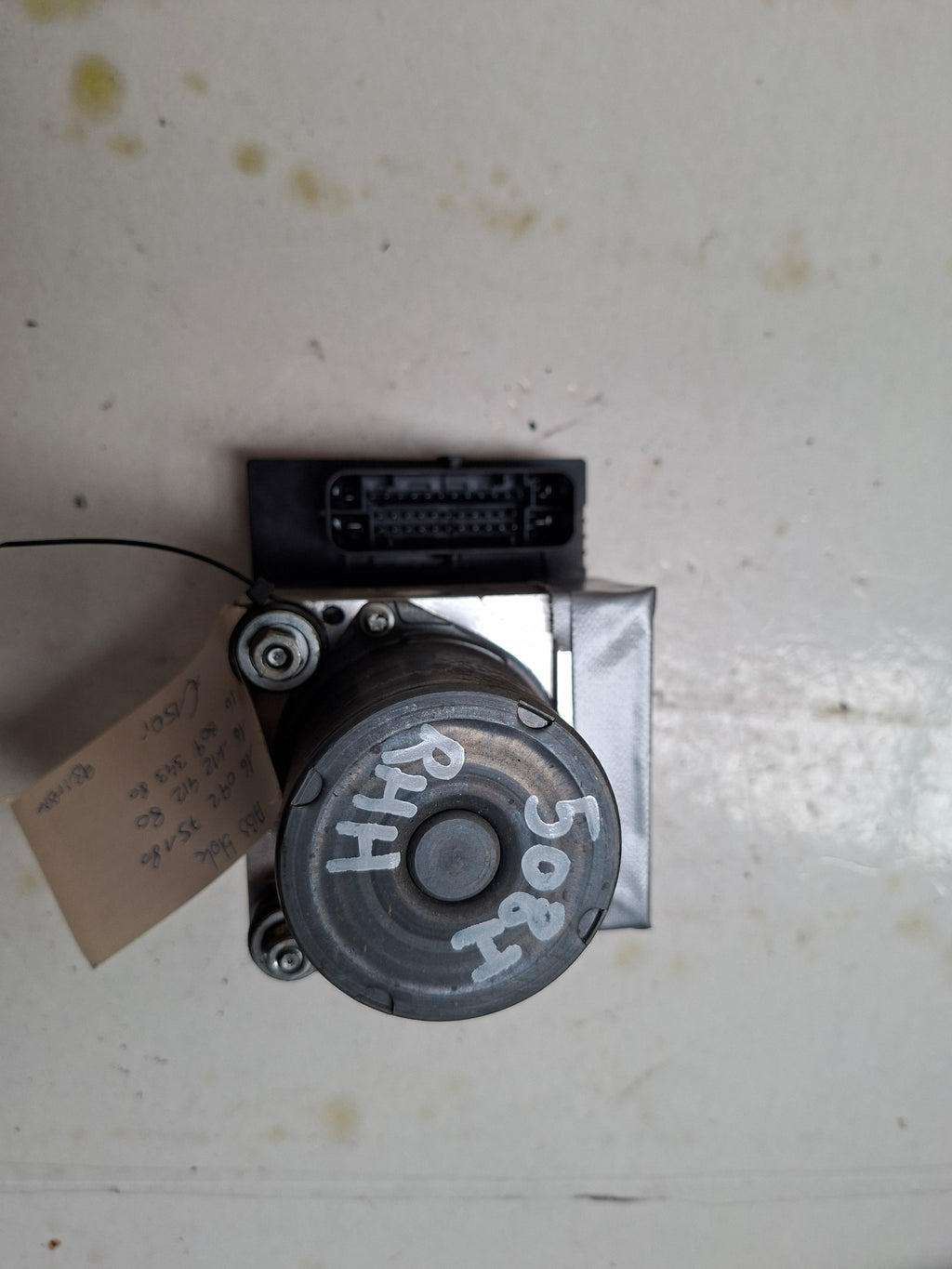Origineel ABS-blok van een Peugeot 508 Berline 2.0 HDi (OEM 16 092 751 80 / 16 112 412 80 / 16 809 343 80), bouwjaar 2013