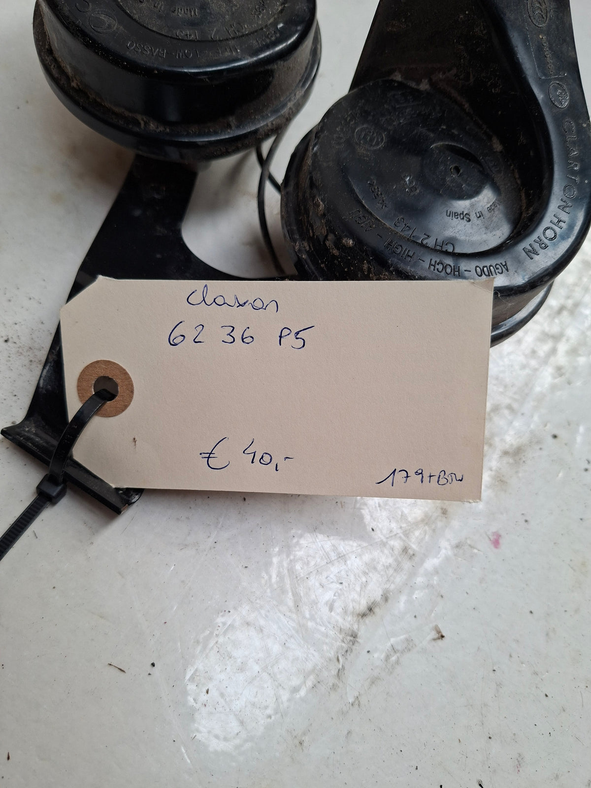 Originele claxon van een Peugeot 508 Berline (OEM 6236 P5), bouwjaar 2013
